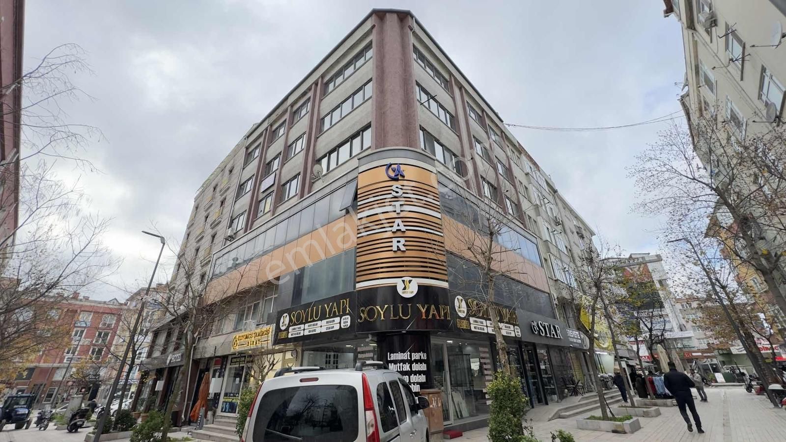 Çerkezköyün Göbeğinde Satılık Tek Oda Kiracılı Ofis