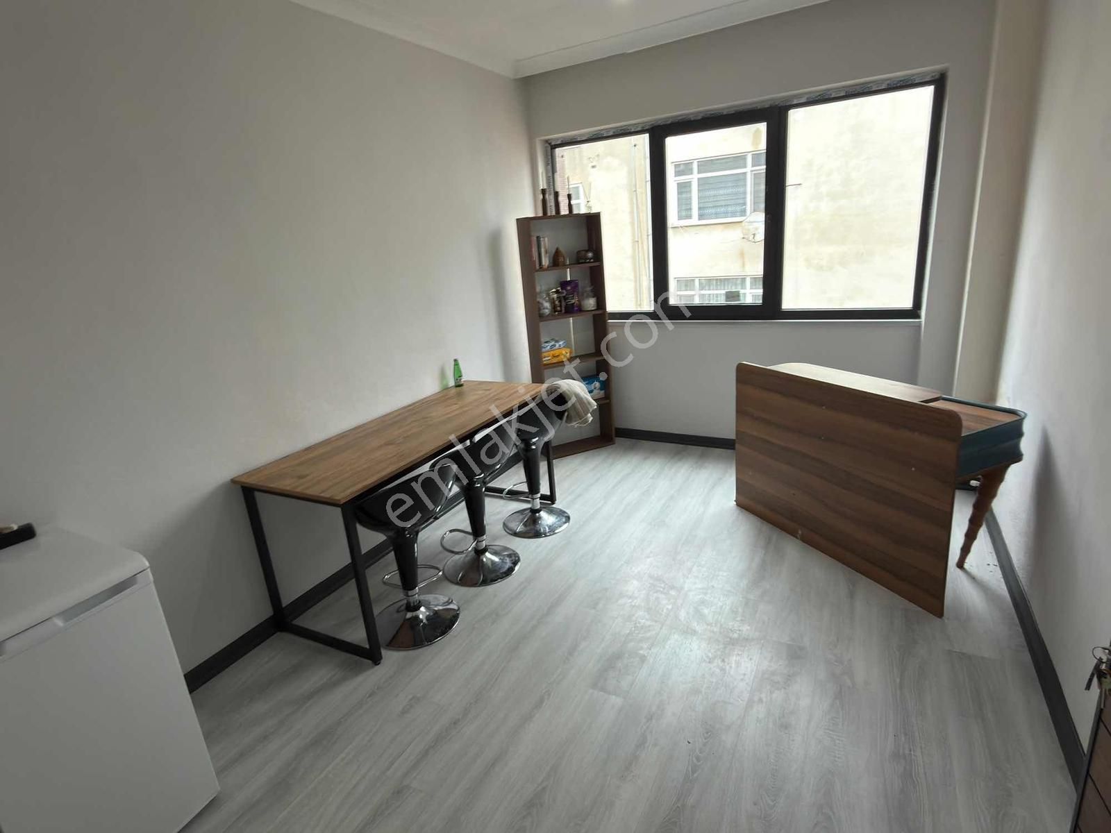 Çerkezköyün Göbeğinde Satılık Tek Oda Kiracılı Ofis - Görsel 13