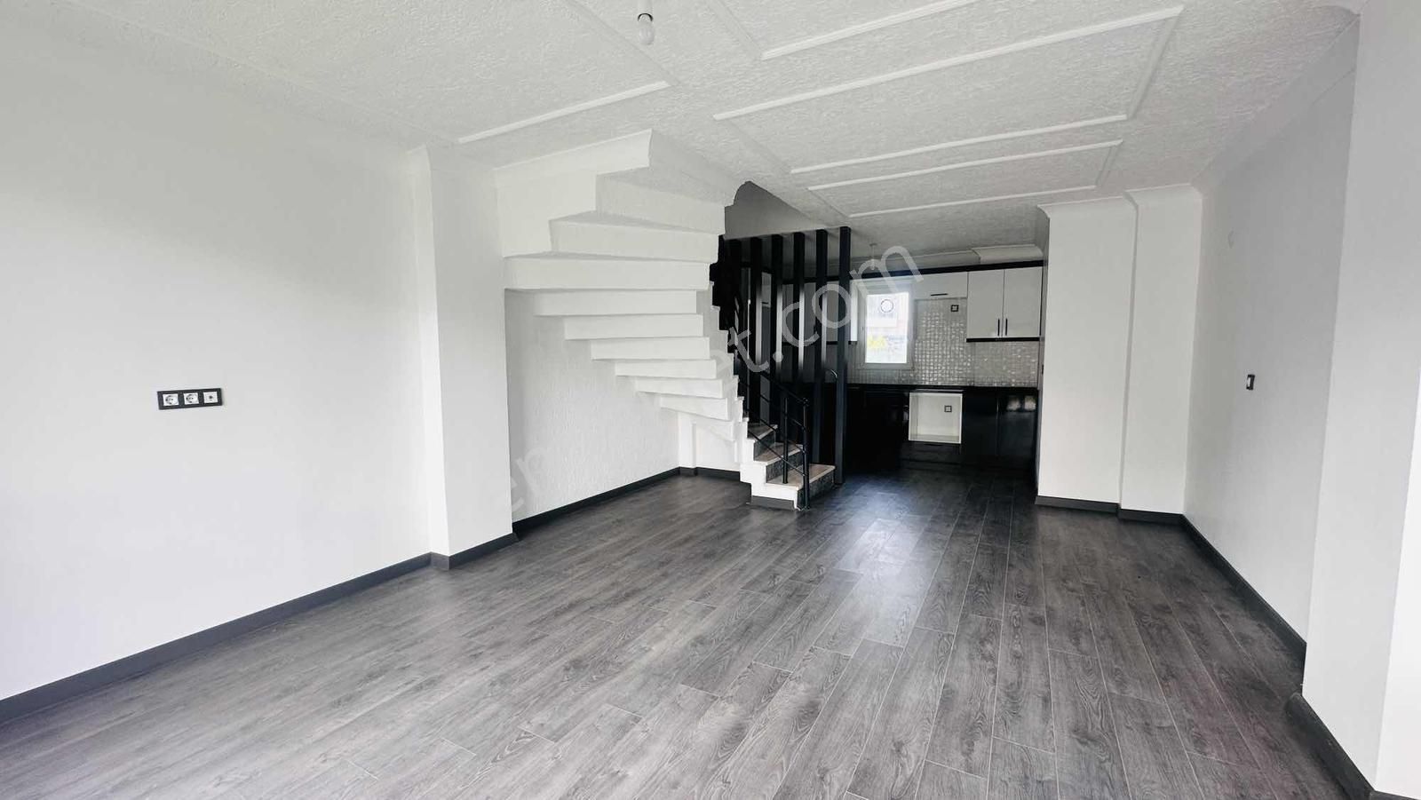 Denize Yürüme Mesafesinde 4+1 Müstakil Villa - Görsel 2