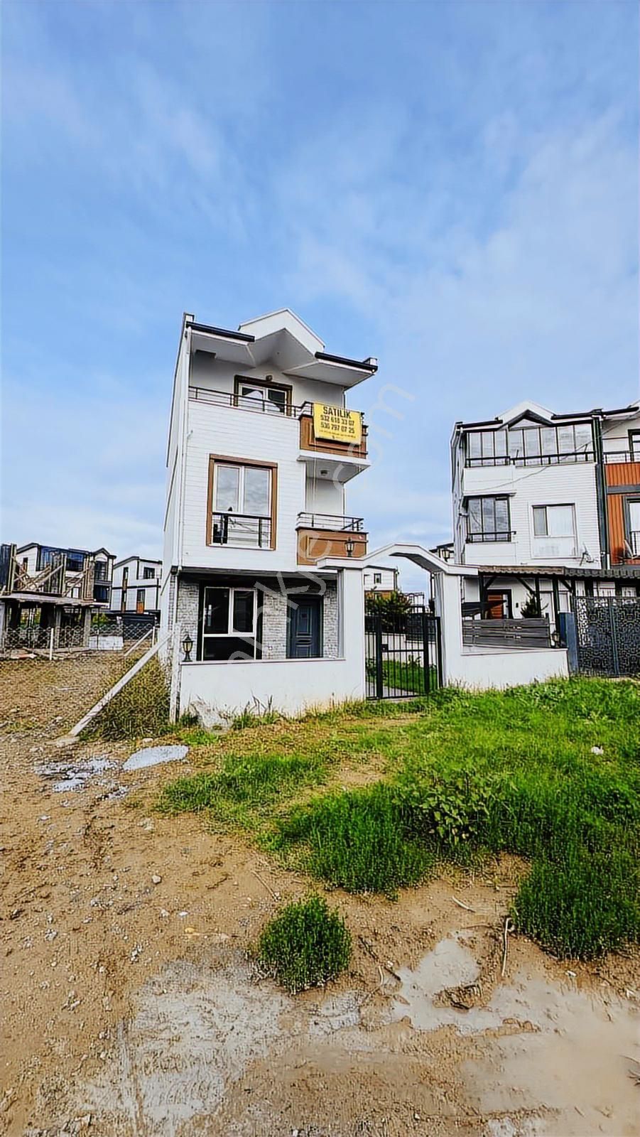 Denize Yürüme Mesafesinde 4+1 Müstakil Villa