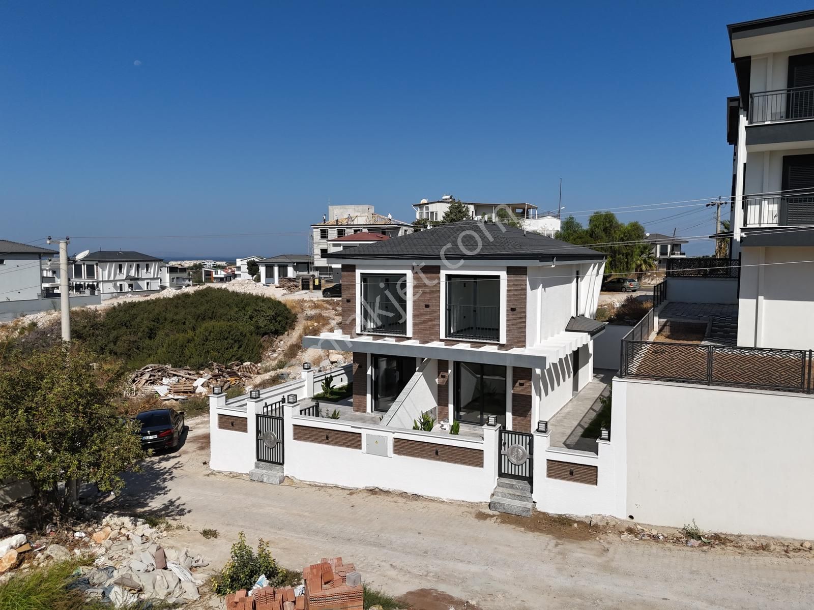 Didim Hisar Mah. 2+1 Ayrı Mutfaklı Bahçeli Sıfır Ve Lüx İkiz Birleşik Villalarımız Satışdadır - Görsel 3