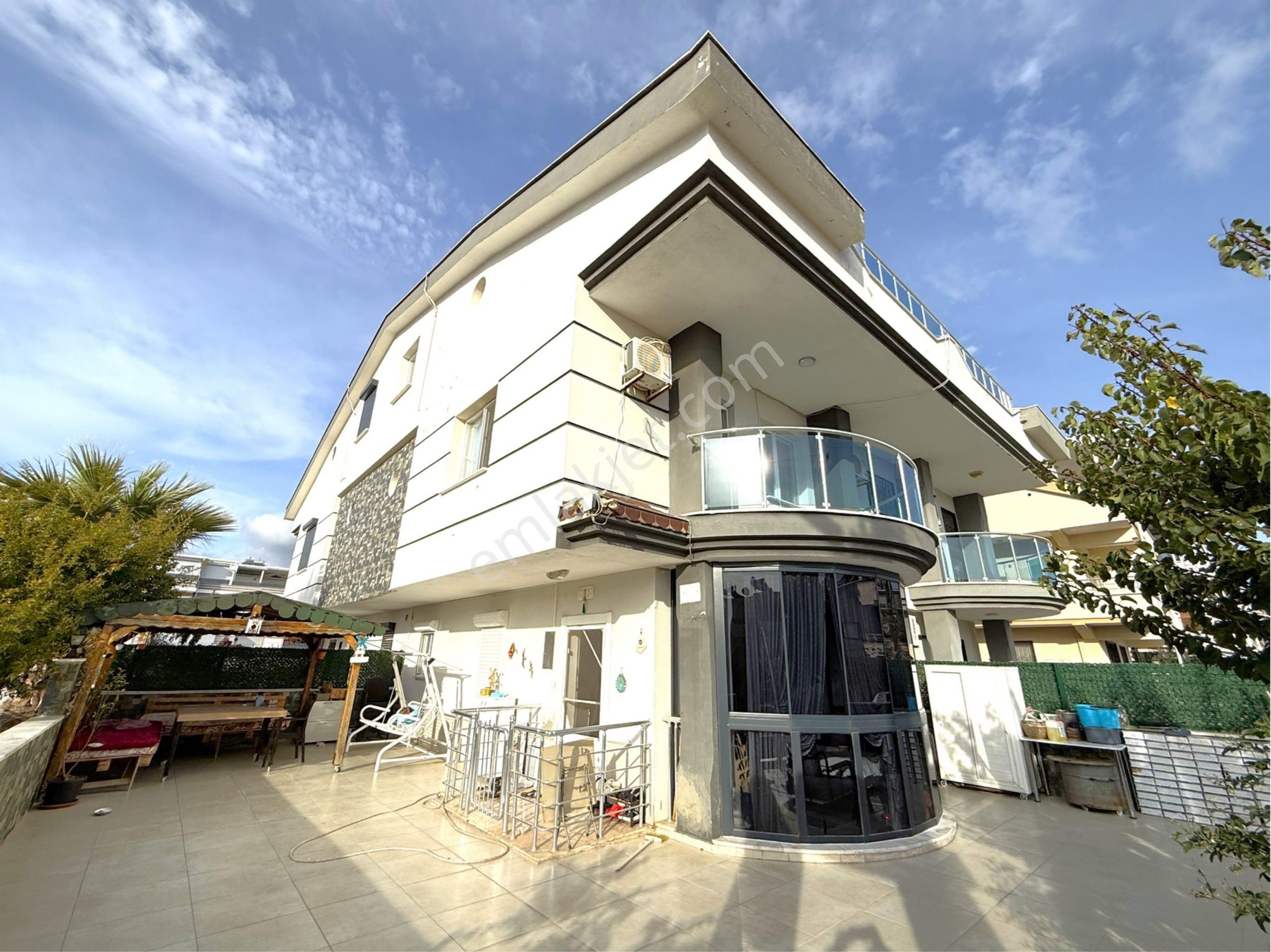 Didimin Merkezinde Köşe Havuzlu Villa Fırsat Fiyat Emsalden Uygun