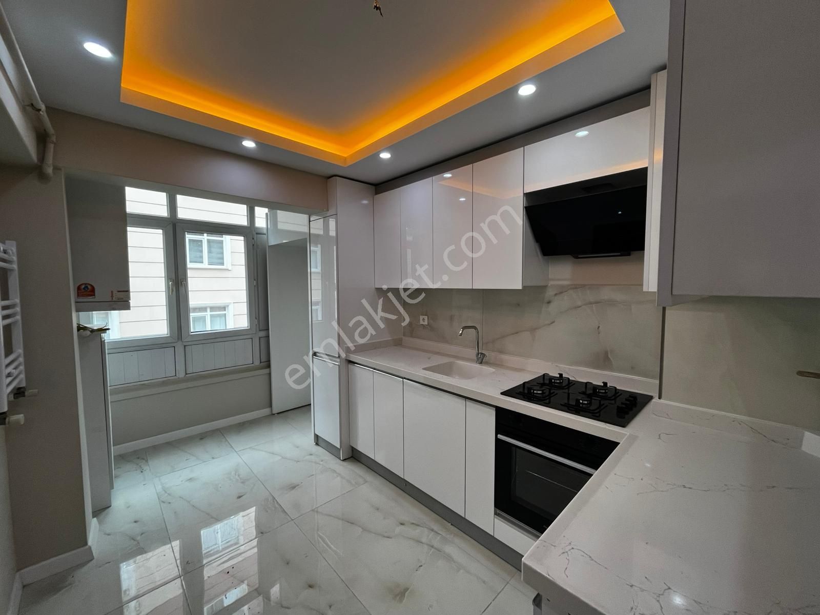 Etimesgut 30 Ağostos Mh.de 3+1 Satılık Daire