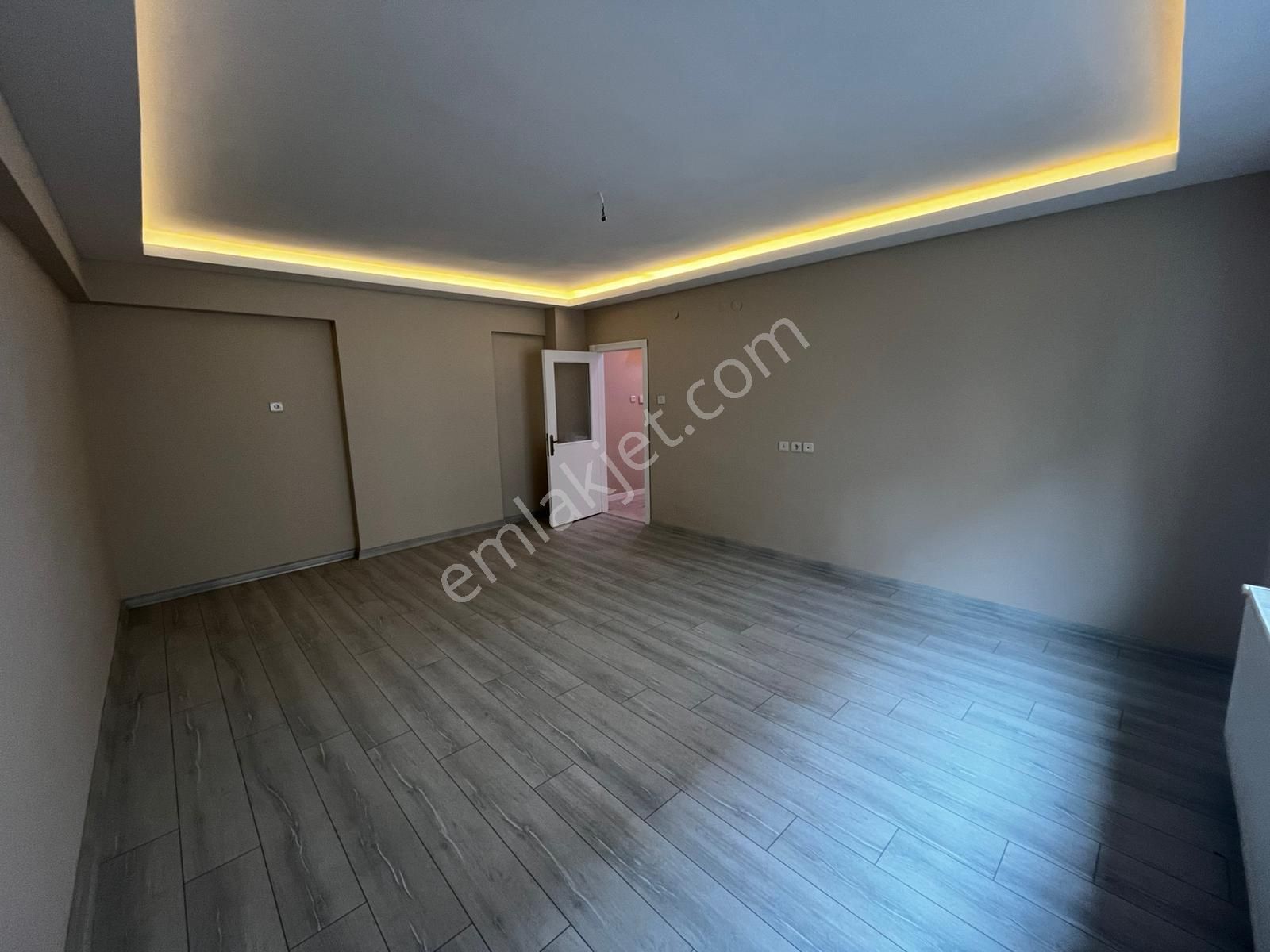 Etimesgut 30 Ağostos Mh.de 3+1 Satılık Daire - Görsel 9