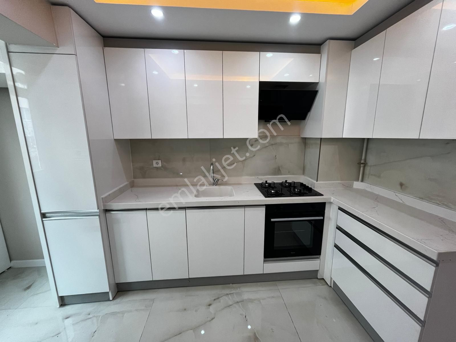 Etimesgut 30 Ağostos Mh.de 3+1 Satılık Daire - Görsel 3