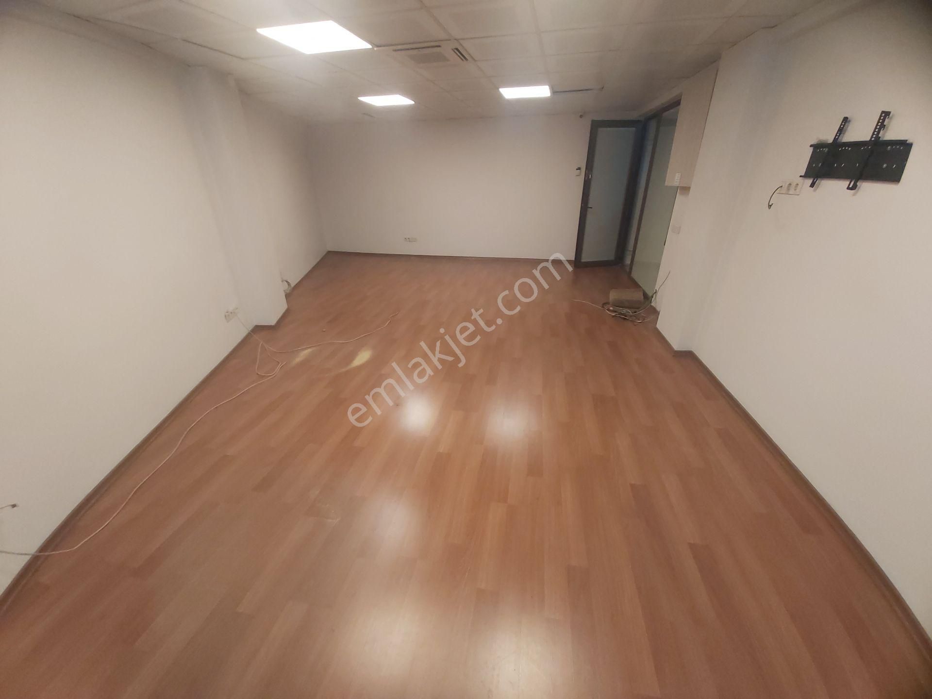 Aktaş'tan Üsküdar Kapalı Çarşıda 25m2 1.kat Boş Dükkan Ofis - Görsel 11