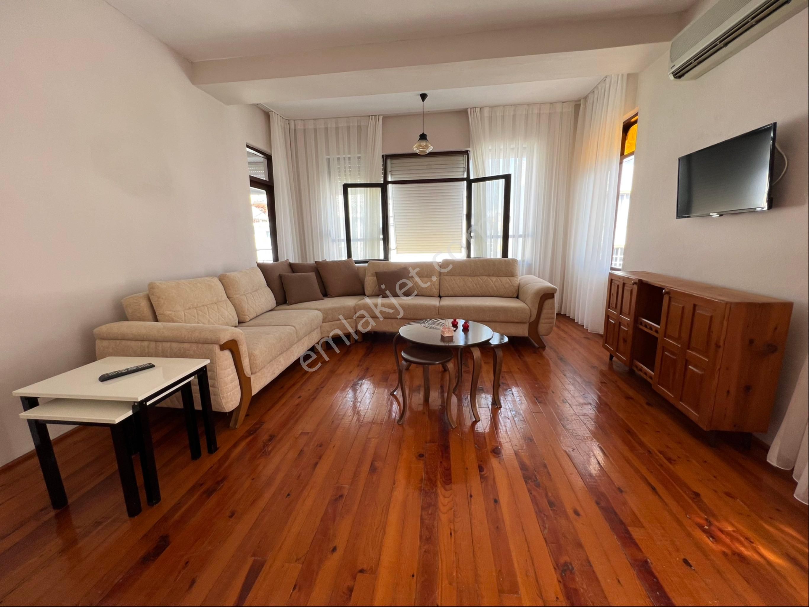 Alanya Da Merkezi Konumda Deniz Manzaralı Satılık 2+1 Daire - Görsel 4