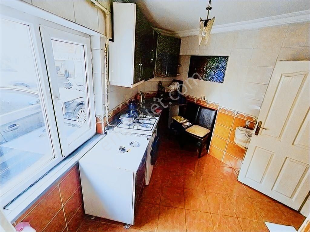 Medya Emlaktan Kocasinan'da Satılık 2+1 90m2 17 Yaşında Kelepir - Görsel 3