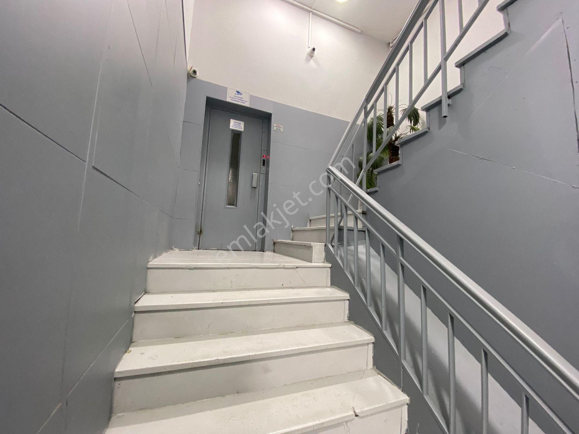 Gop Meydanda Kiralık 25m2 Ofis & Büro 3.arakat Ve Asaösörlü Yangın Merdivenli - Görsel 8