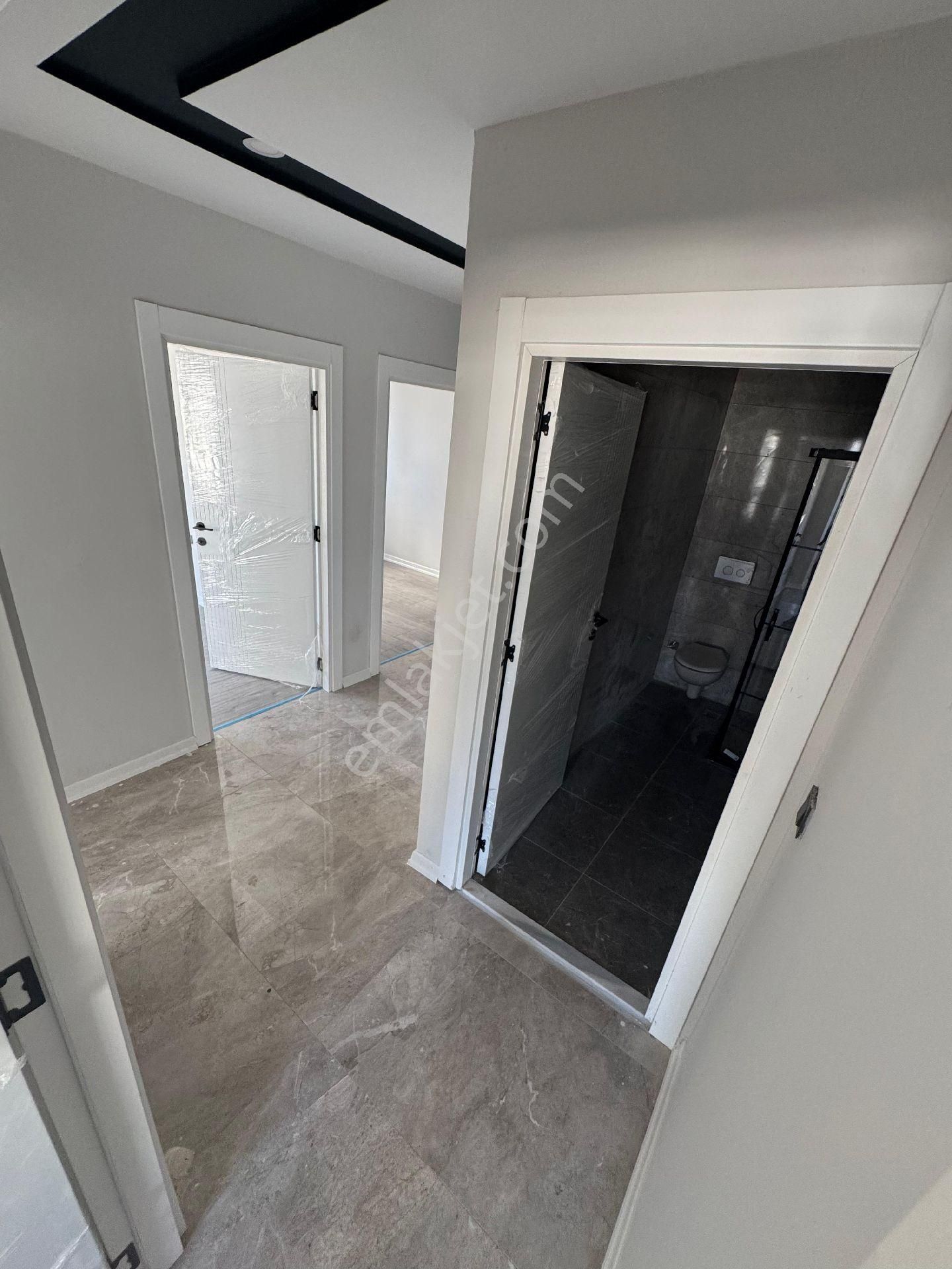 Cankayada Harika Konumda Acilll Satilik Daire Sehir Hastane Yakini - Görsel 9