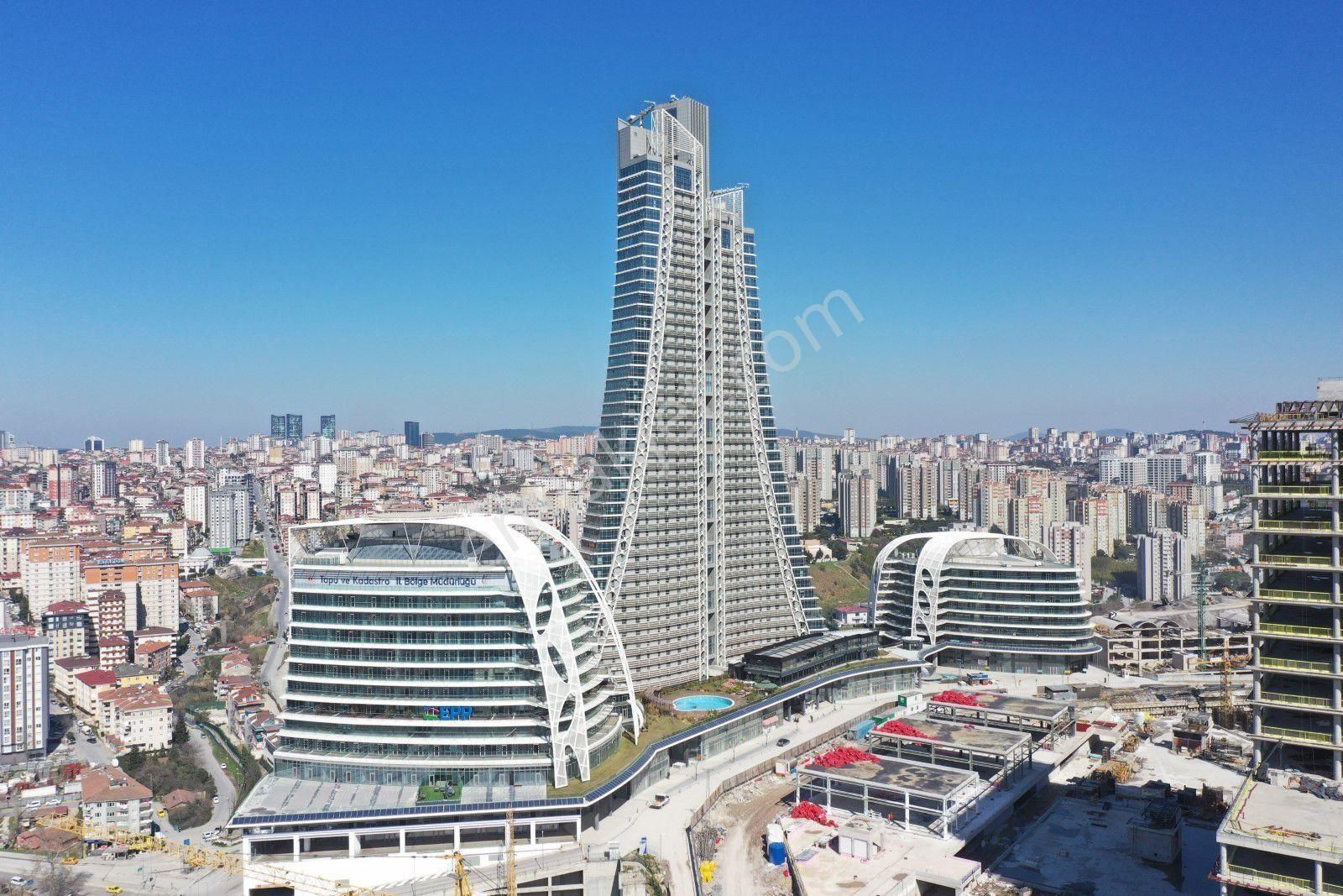Ataşehir Sarphan Finanspark 1+0 74 M² Satılık Ofis