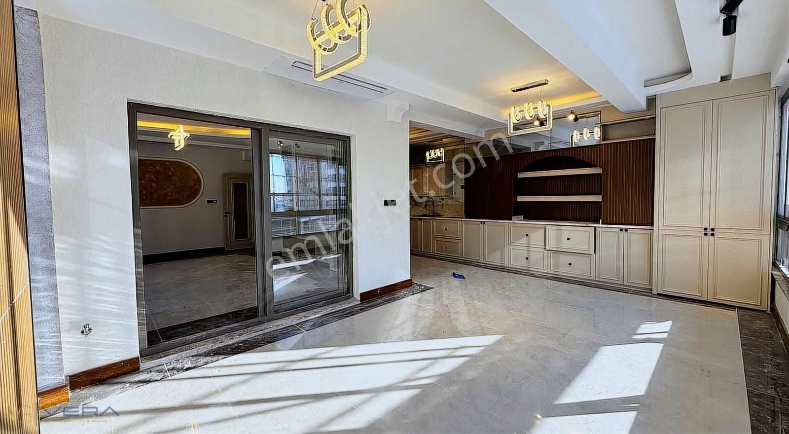 Akıllı Ev Teknolojisiyle Donatılmış Karataşta Sıfır 3.5+1 Daire - Görsel 32