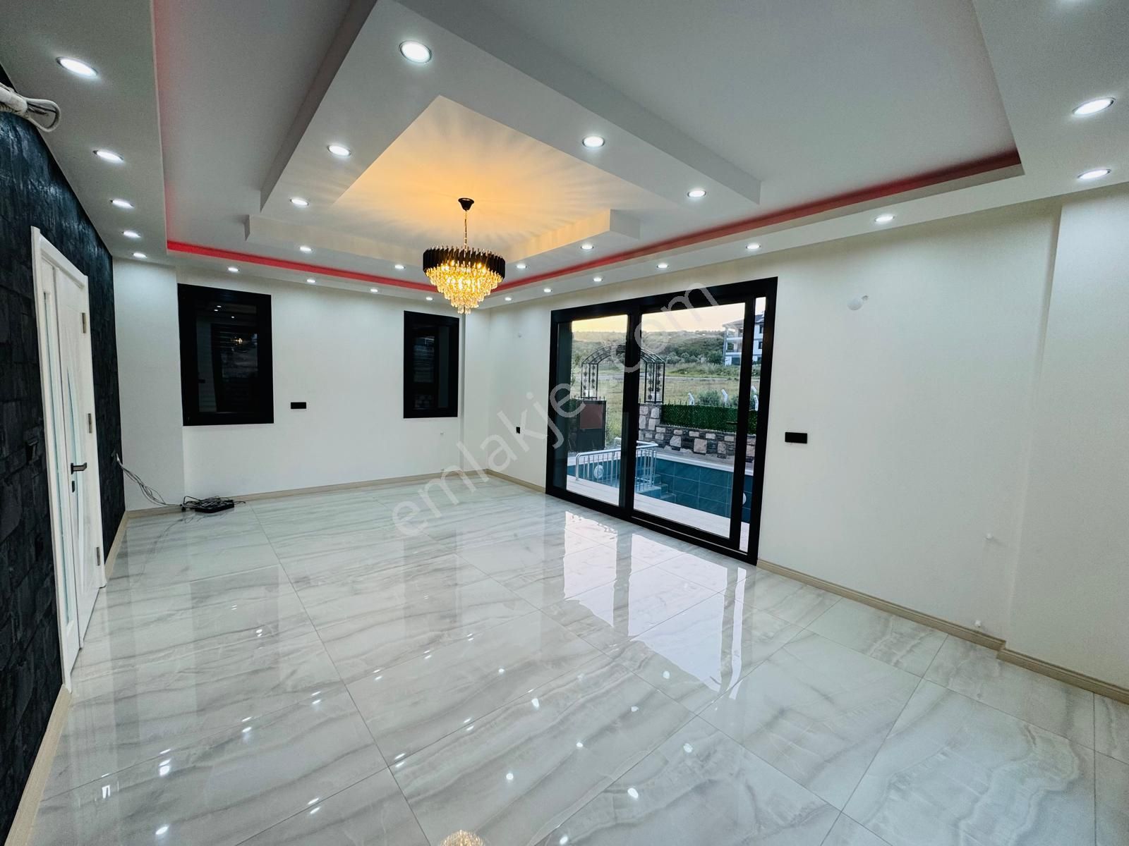 Didim Hisar Mah. 307 M2 Arsa İçinde Akıllı Sistemli 5+1 Ayrı Mutfaklı Havuzlu Tam Müstakil Villa - Görsel 12