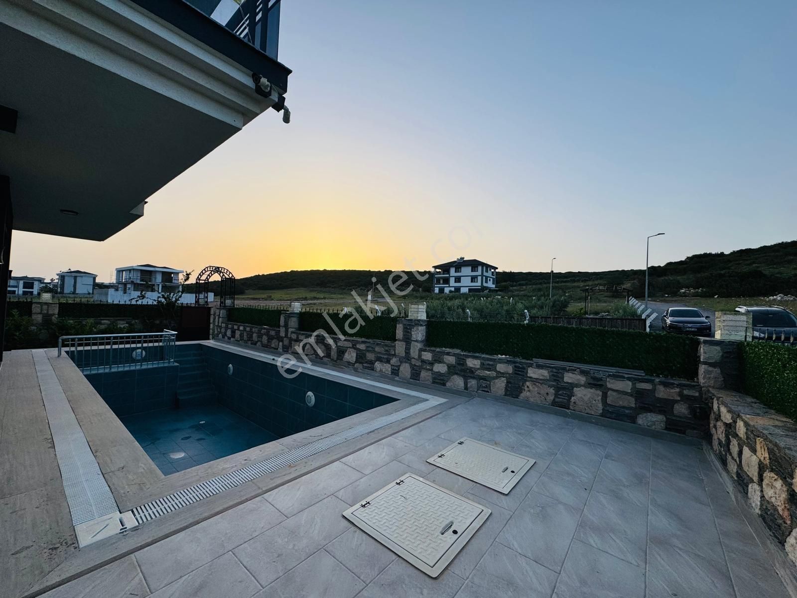 Didim Hisar Mah. 307 M2 Arsa İçinde Akıllı Sistemli 5+1 Ayrı Mutfaklı Havuzlu Tam Müstakil Villa - Görsel 2