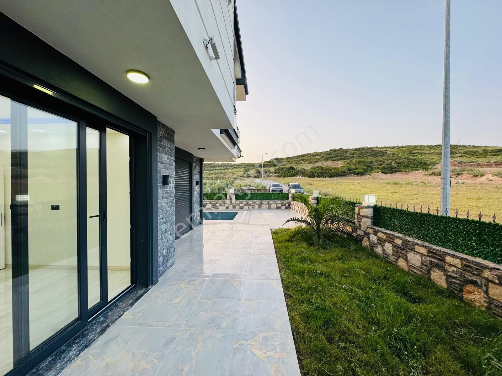 Didim Hisar Mah. 307 M2 Arsa İçinde Akıllı Sistemli 5+1 Ayrı Mutfaklı Havuzlu Tam Müstakil Villa - Görsel 8