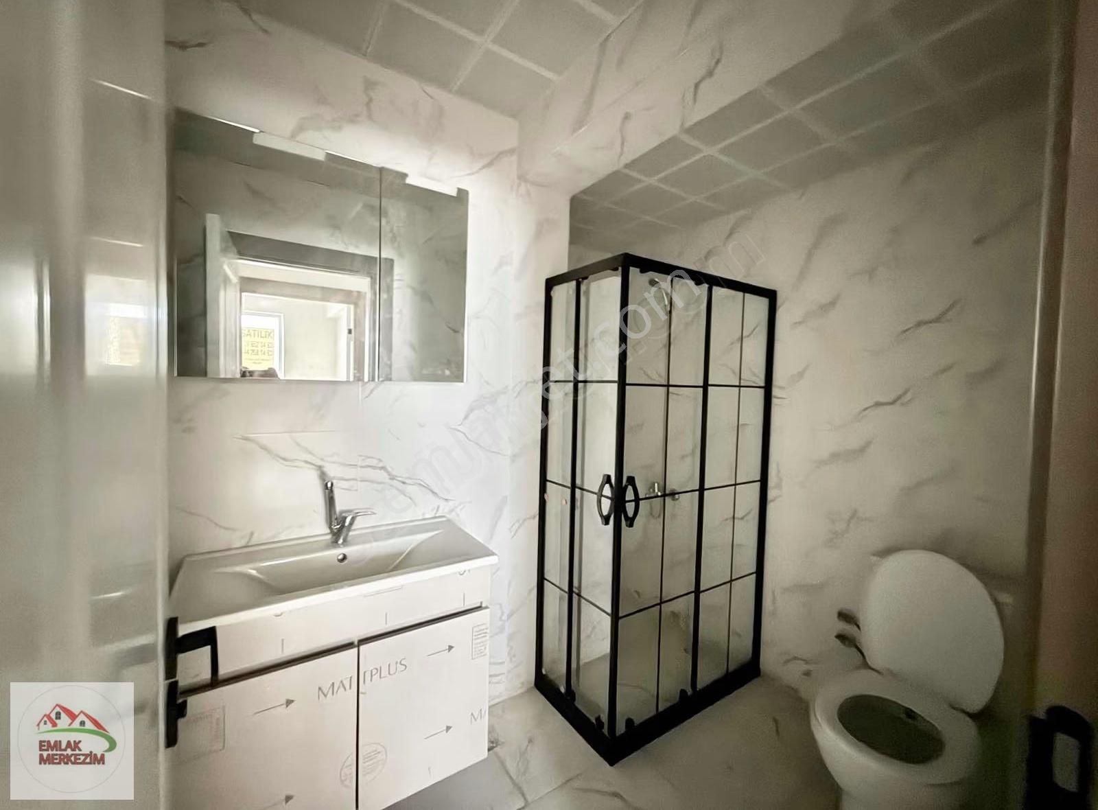 Emlak Merkezim'den O.kemal Cad.üstü 1.kat 3+1 Sıfır Lüx Daire - Görsel 26