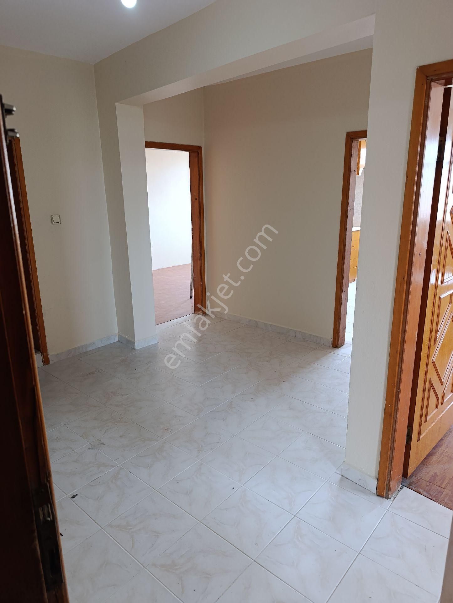 Sahibinden 2+1geniş Daire Bekar Ve Yabancıya Olur - Görsel 2