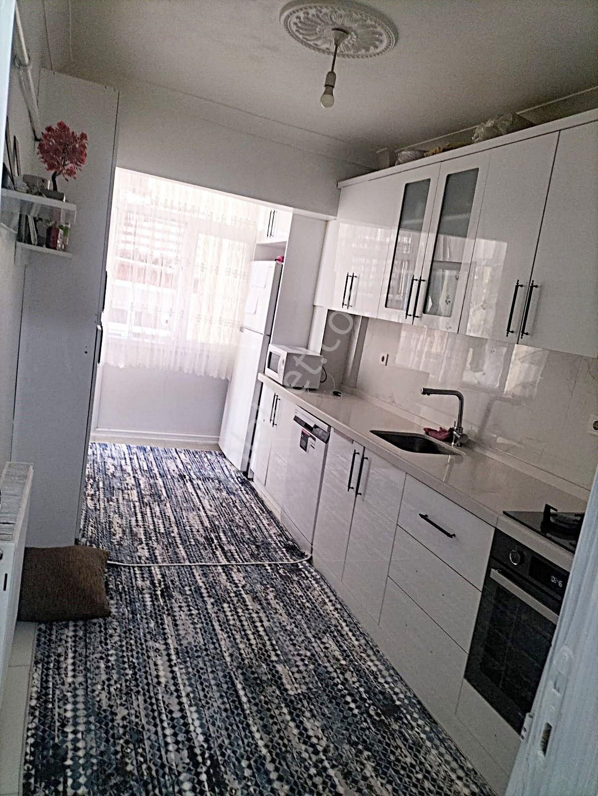 Özevlerde Hastane Metr Yanı Başında Arakat Krediye Uygun İskanlı - Görsel 4