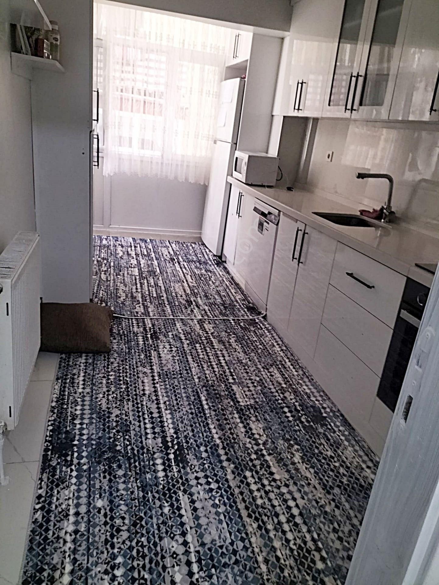 Özevlerde Hastane Metr Yanı Başında Arakat Krediye Uygun İskanlı - Görsel 3