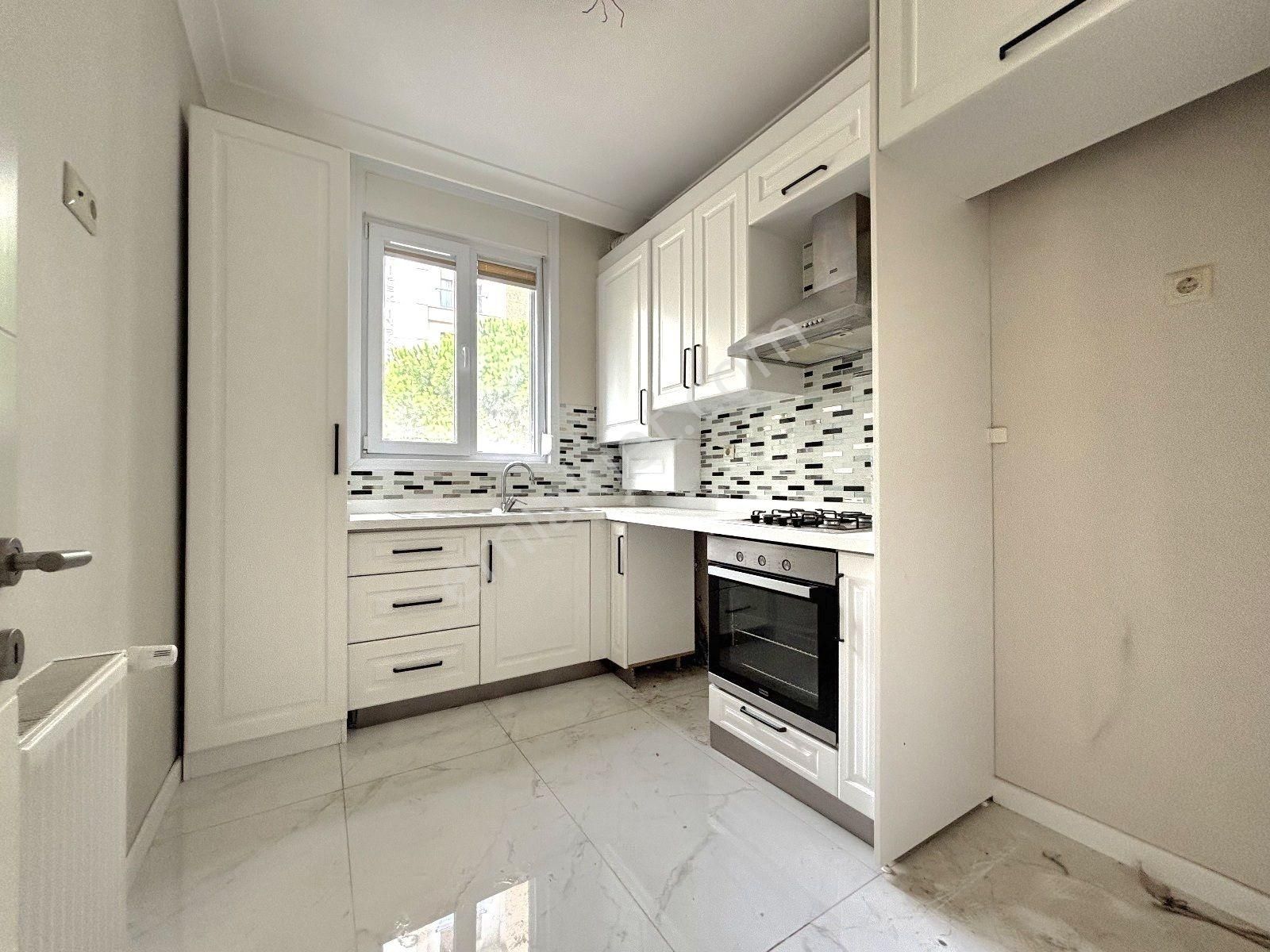 Turyap'tan Minibüs Caddesine Yakın Ön Cephe Geniş 3+1 - Görsel 9