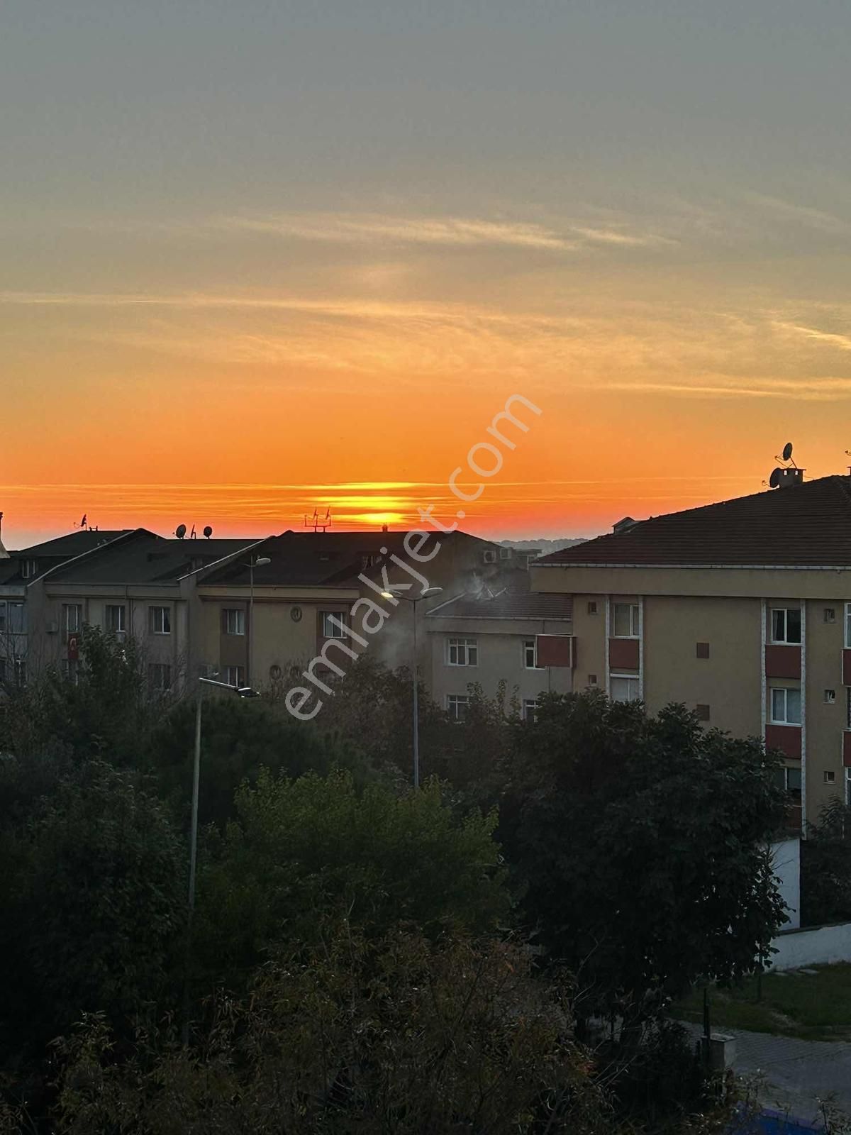 Demir Deluxe____cumhuriyet Satılık Sıfır Büyük 2+1 Daire____