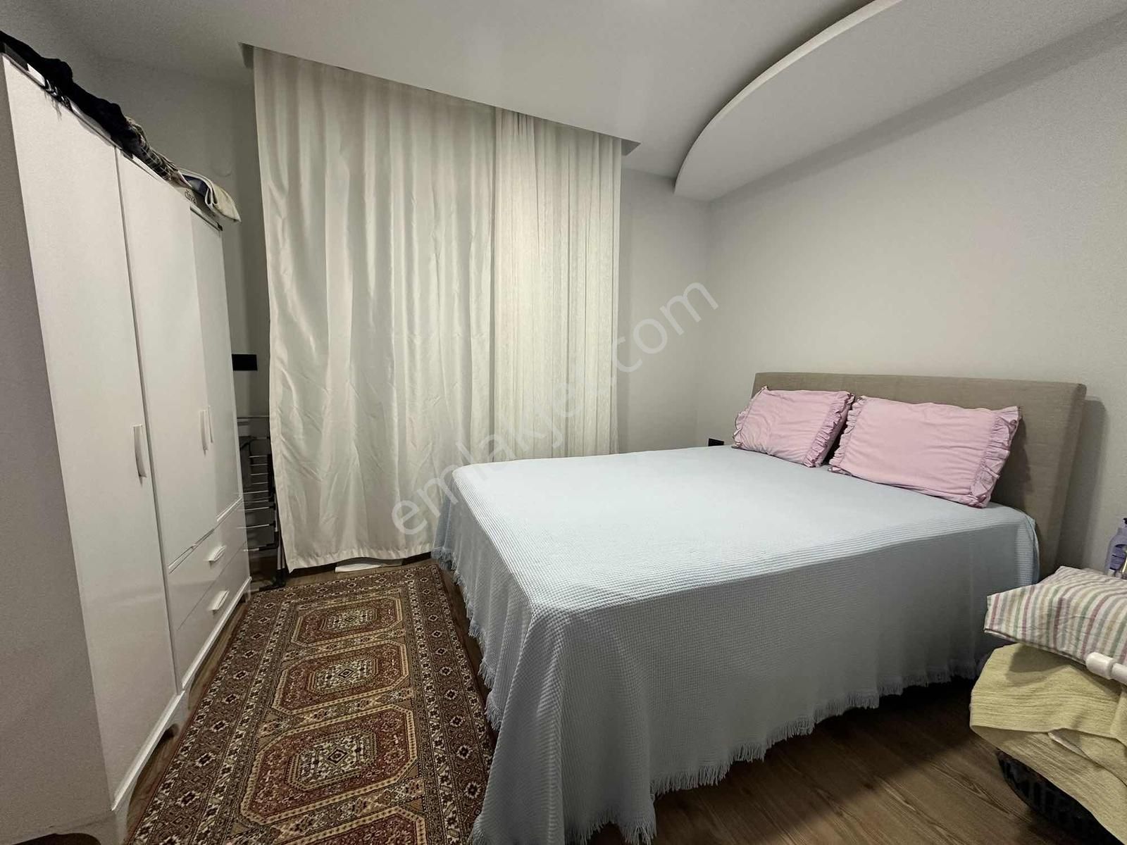 Kuşadası Davutlar Sahili Geniş Bahçeli Eşyalı Satılık Villa - Görsel 29