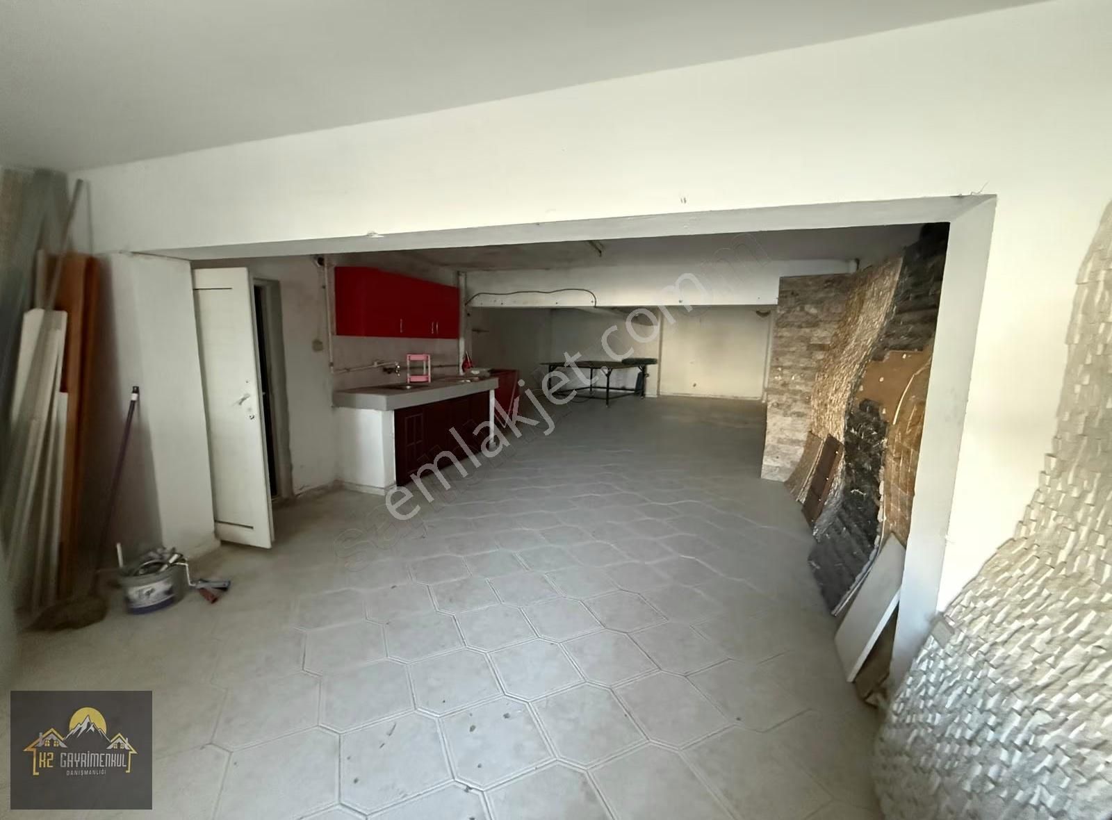 Ana Yola Sıfır | 3 Katlı | 380 M² | Ayrı Girişli Depolu | Güçlü - Görsel 30