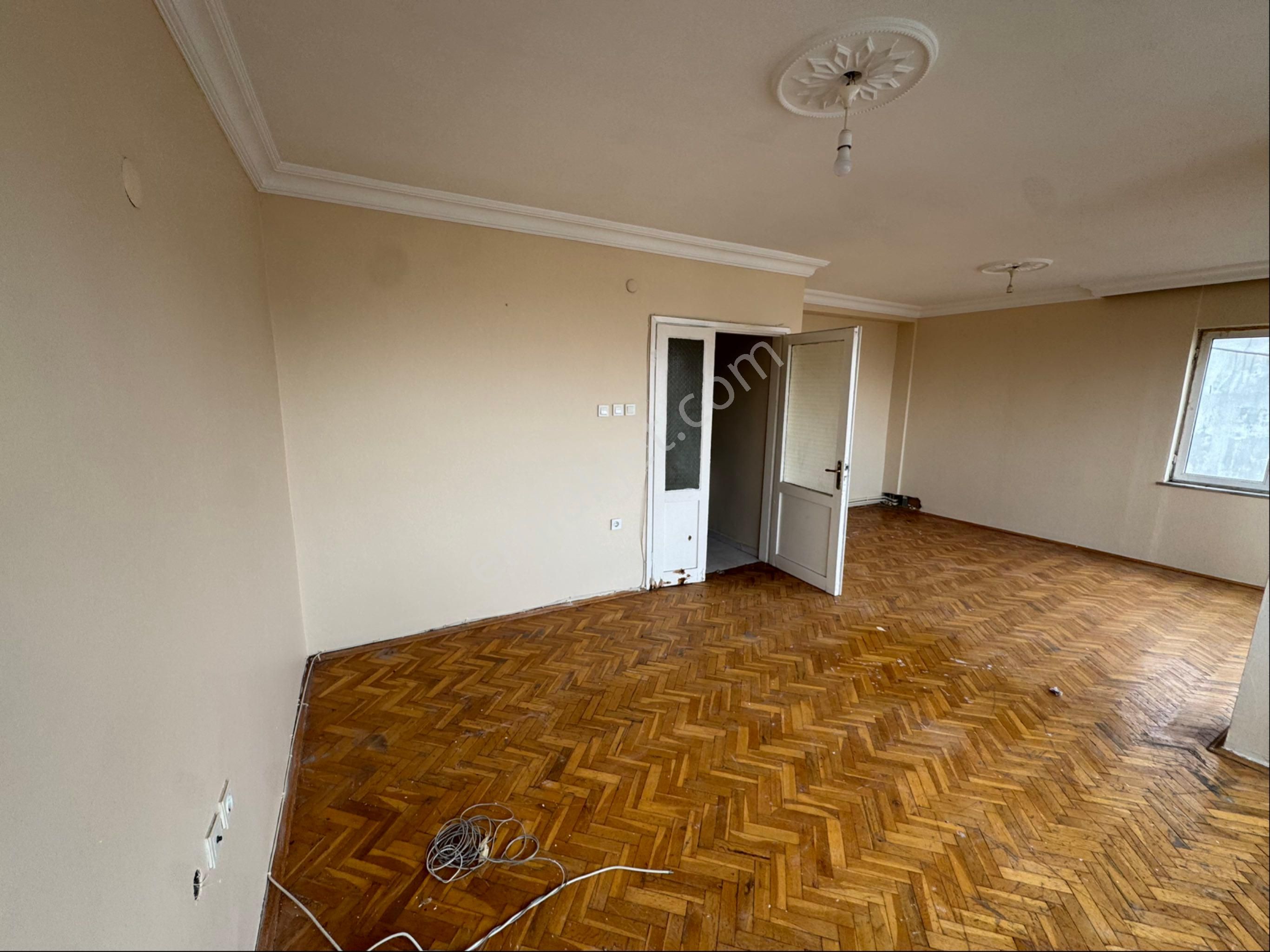 Ak Auto Gayrimenkul'dan Tekirdağ Süleymanpaşa Zafer Mahallesi Kiralık 2+1 Daire - Görsel 6