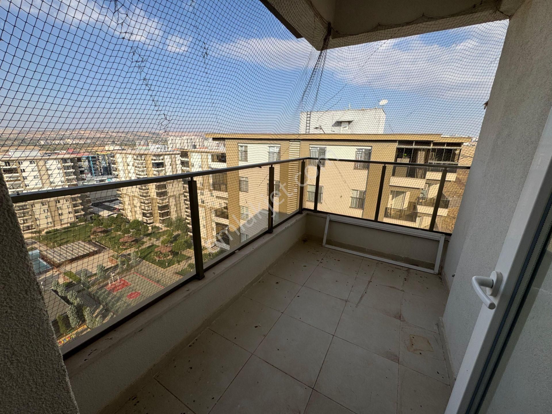 Yaşarsoy Gyodan Ataşehir Prestij Sitesi 4+1 Peyzaj Cepheli Daire - Görsel 26