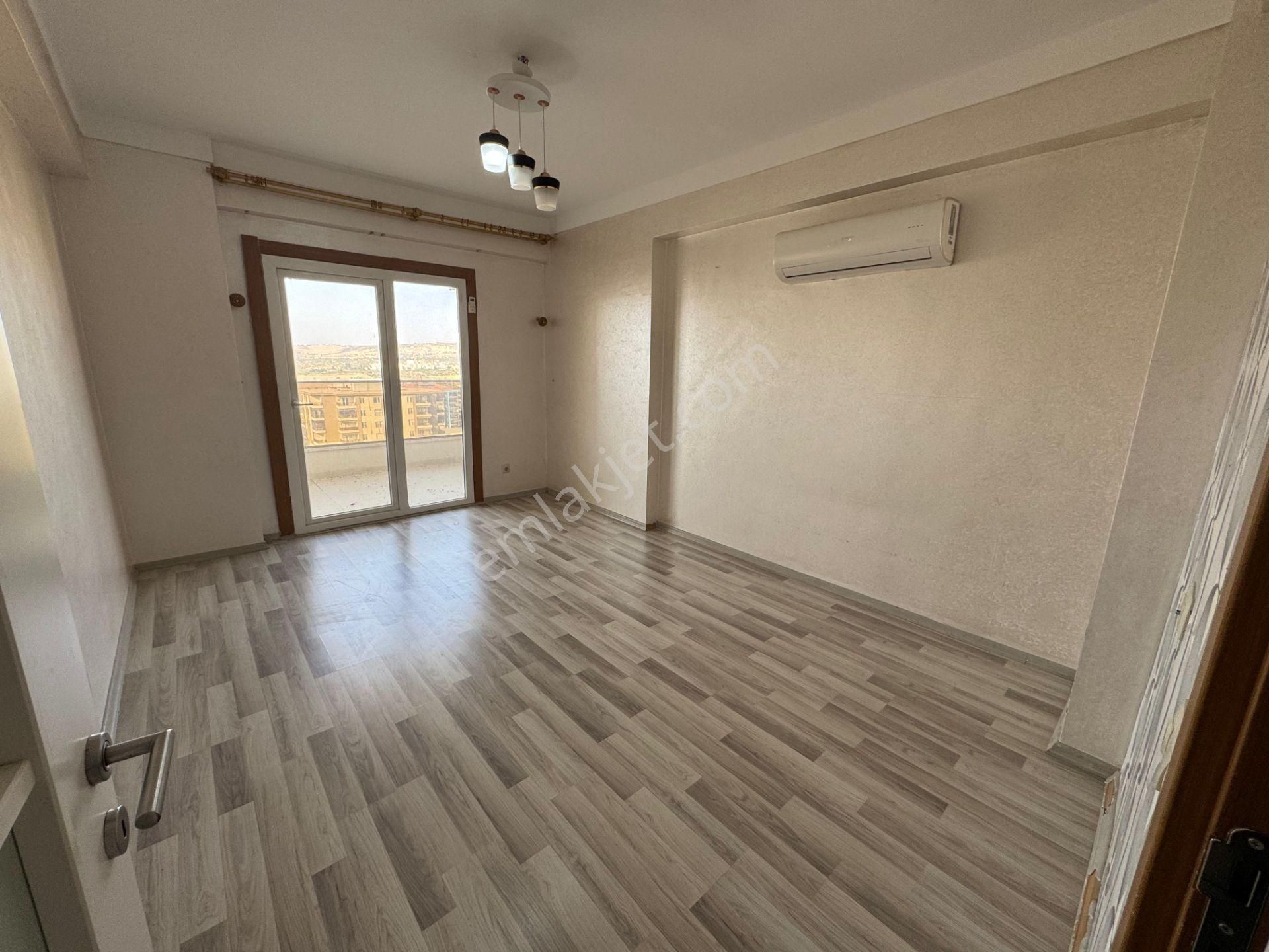 Yaşarsoy Gyodan Ataşehir Prestij Sitesi 4+1 Peyzaj Cepheli Daire - Görsel 18