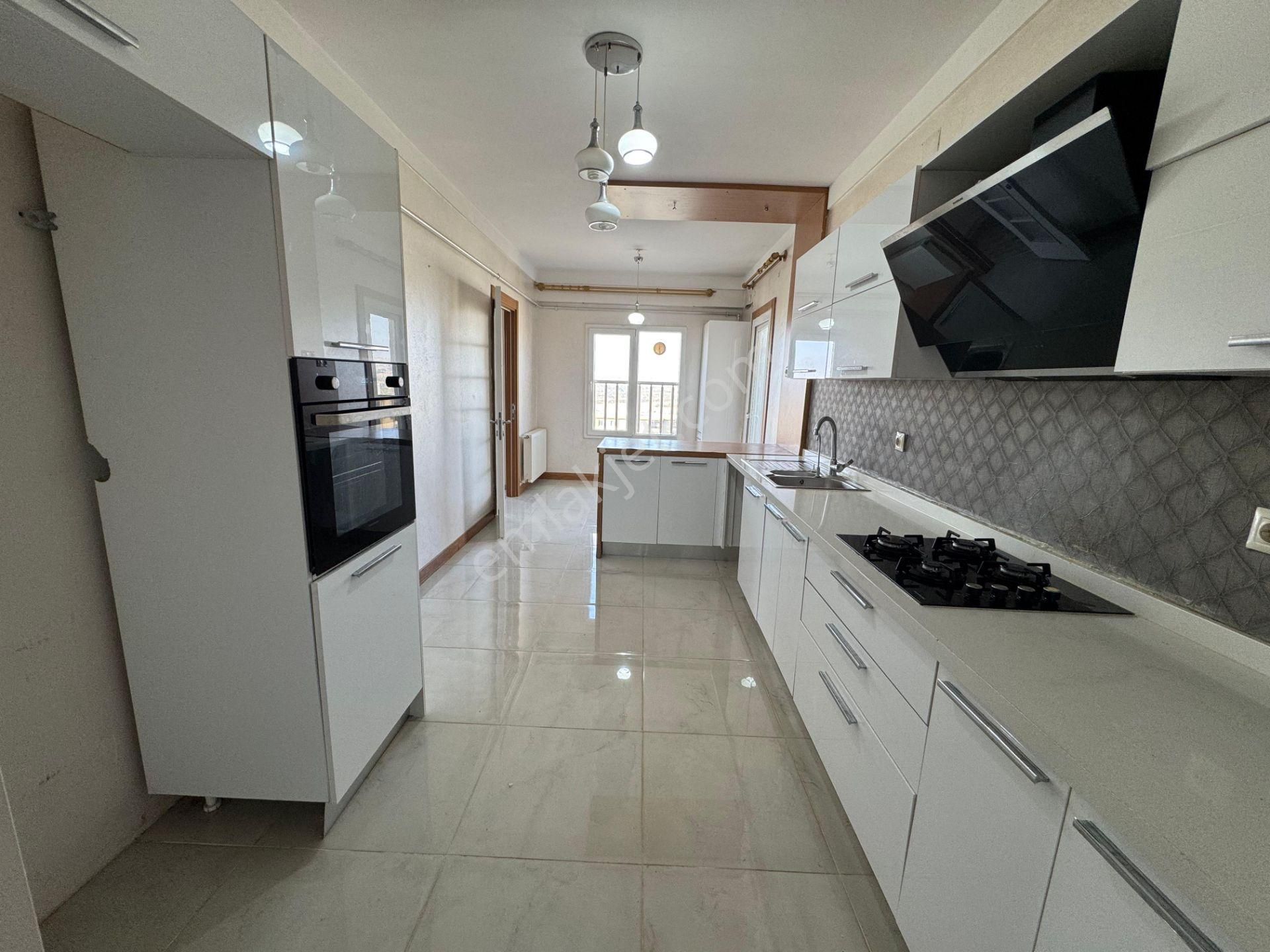 Yaşarsoy Gyodan Ataşehir Prestij Sitesi 4+1 Peyzaj Cepheli Daire - Görsel 8