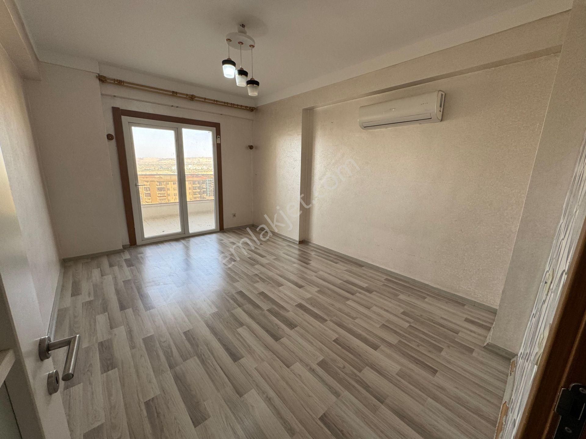 Yaşarsoy Gyodan Ataşehir Prestij Sitesi 4+1 Peyzaj Cepheli Daire - Görsel 20