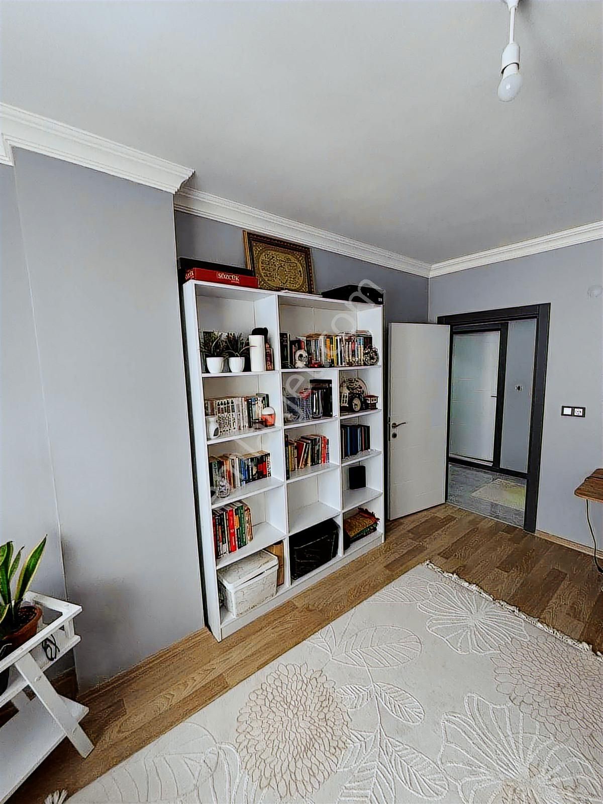 Tepe Yolu Üzerinde Satılık 3+1 Daire Okullar Bölgesinde - Görsel 6