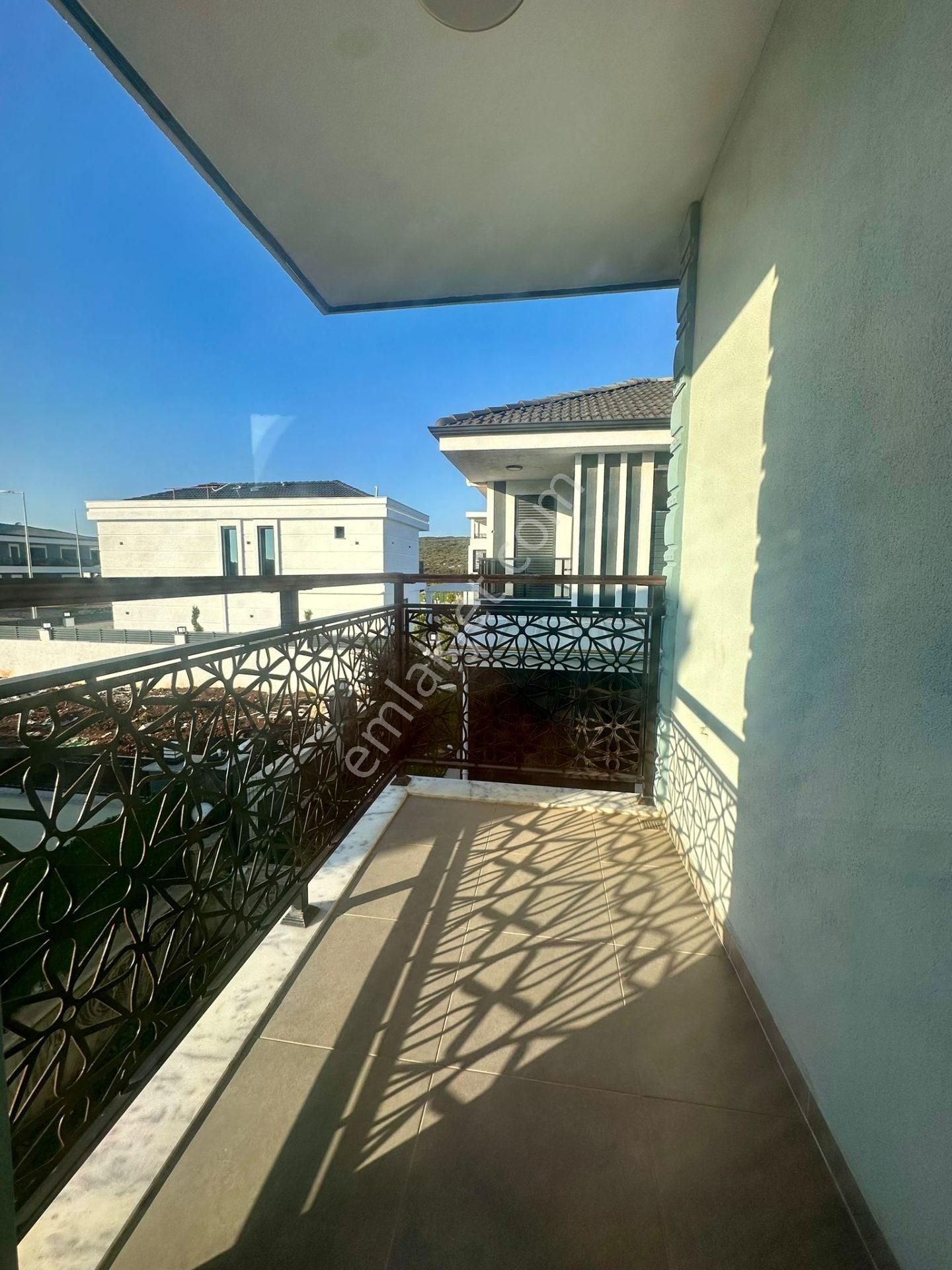 Didim Efeler Mah. 245 M2 Arsa İçerisinde 3+1 Ful Eşyalı Bahçeli Tam Müstakil Villamız Satışdadır - Görsel 18