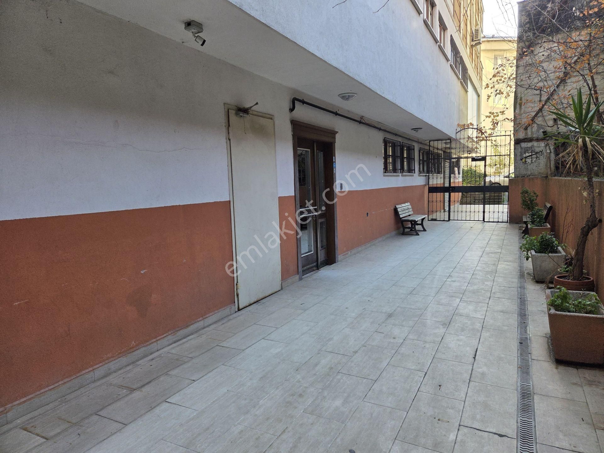 Kağıthane Hamıdıyede | Kapalı Otoparklı Satılık 2+1 - Görsel 20