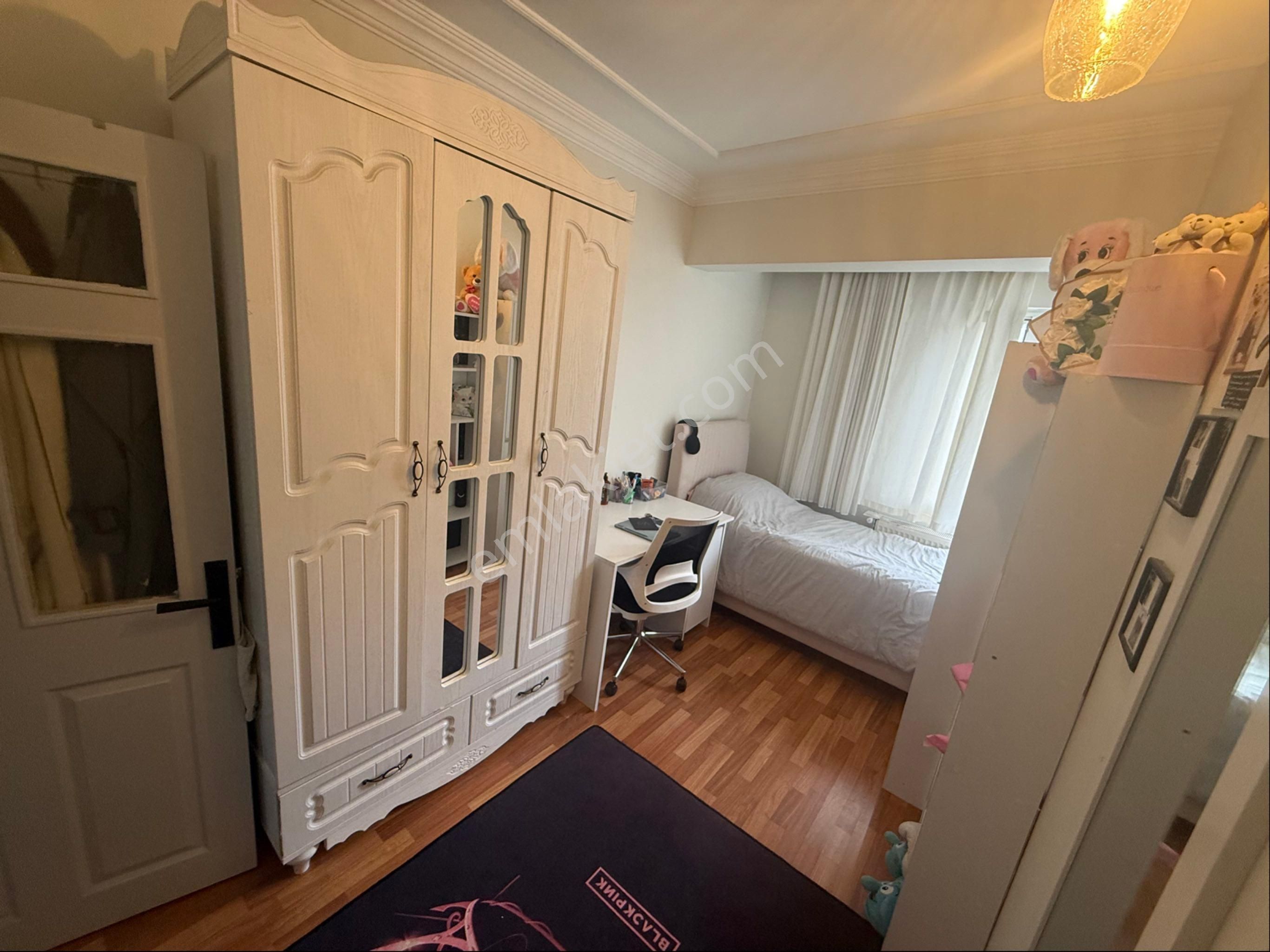 İsmetpaşa Mahallesi 3+1 135m2 2. Kat Tramvaya Yakın Temiz Kiralık Daire - Görsel 25