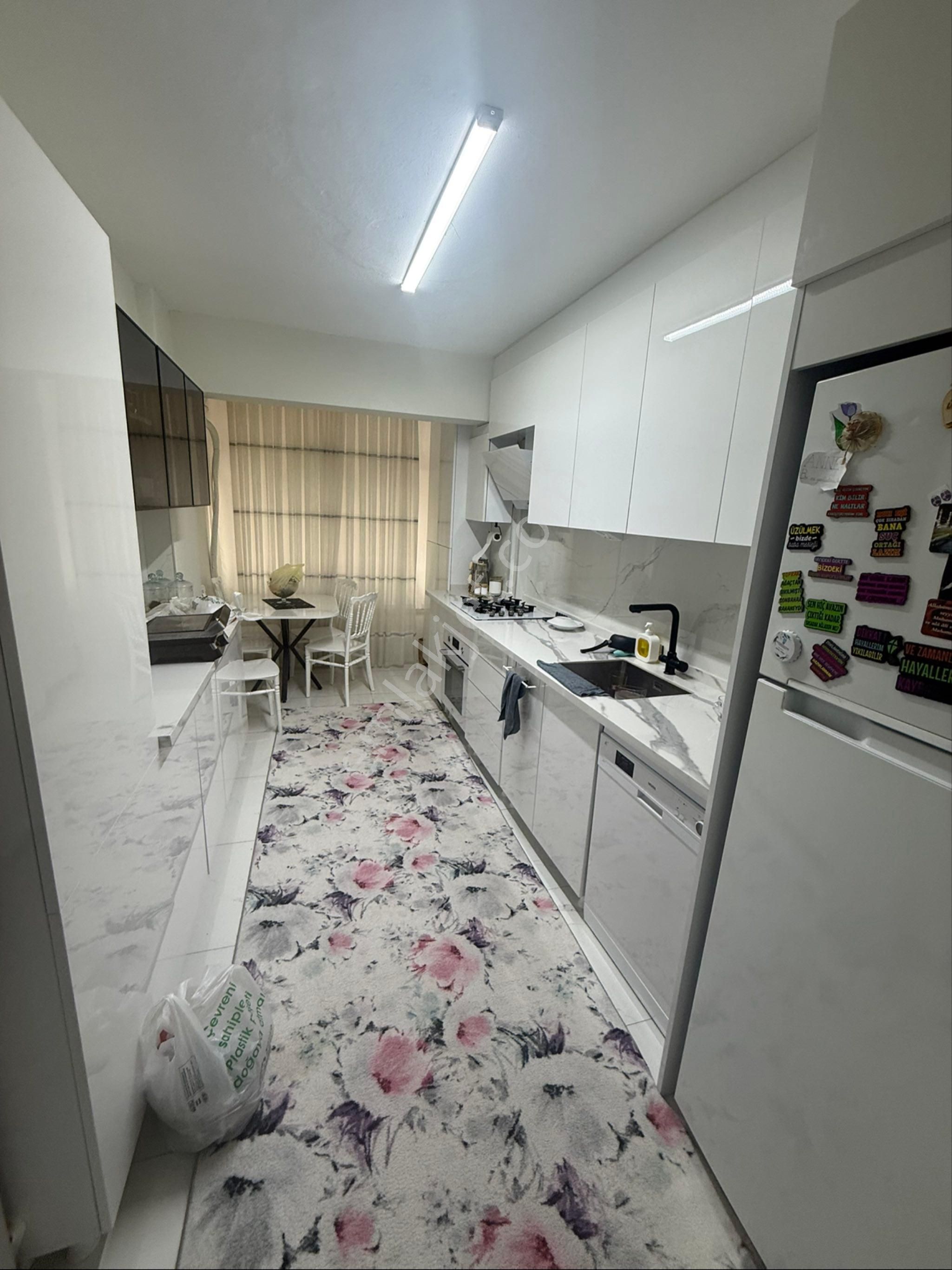 İsmetpaşa Mahallesi 3+1 135m2 2. Kat Tramvaya Yakın Temiz Kiralık Daire - Görsel 14