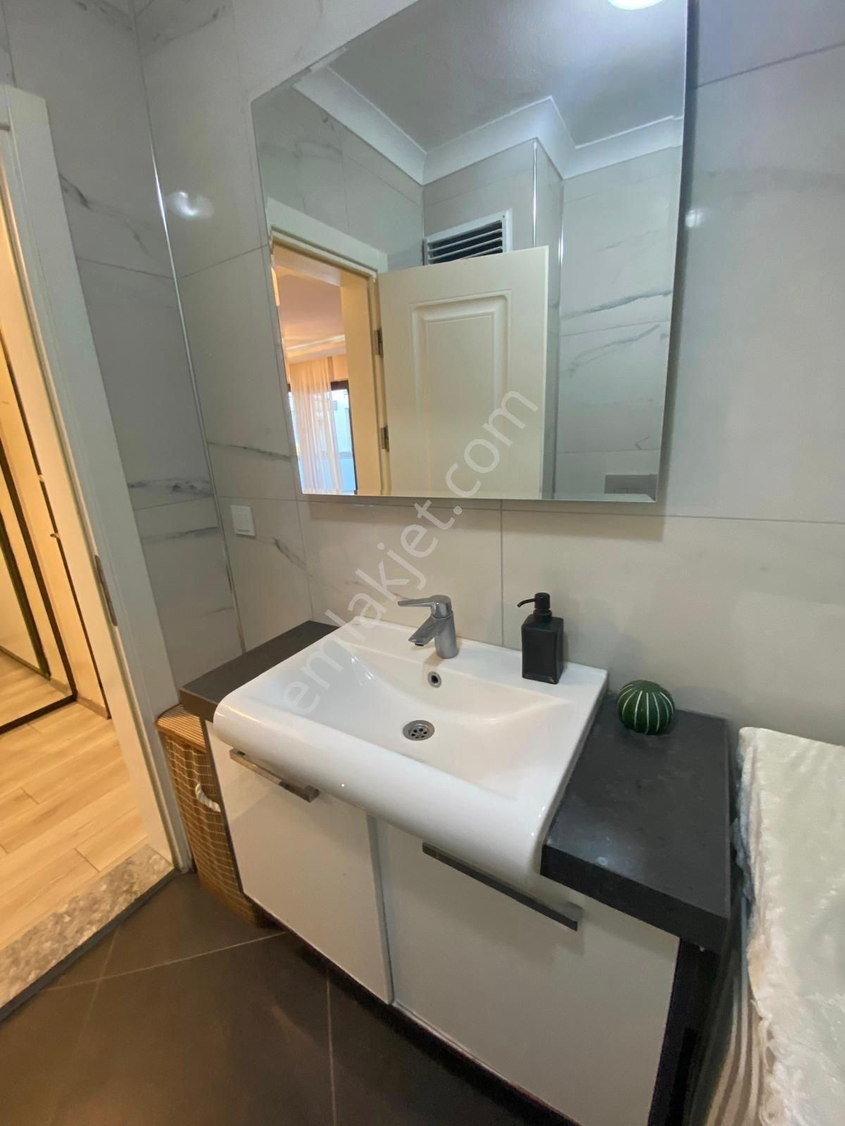 Akçay Köşemden Eşyalıhavuzlu Sitede Yatırımlık 1+1 Satılık Daire - Görsel 10