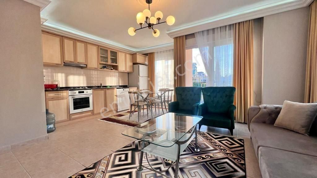 Alanya Güllerpinarı’nda Merkezi Konumda, 2+1 Eşyalı Daire