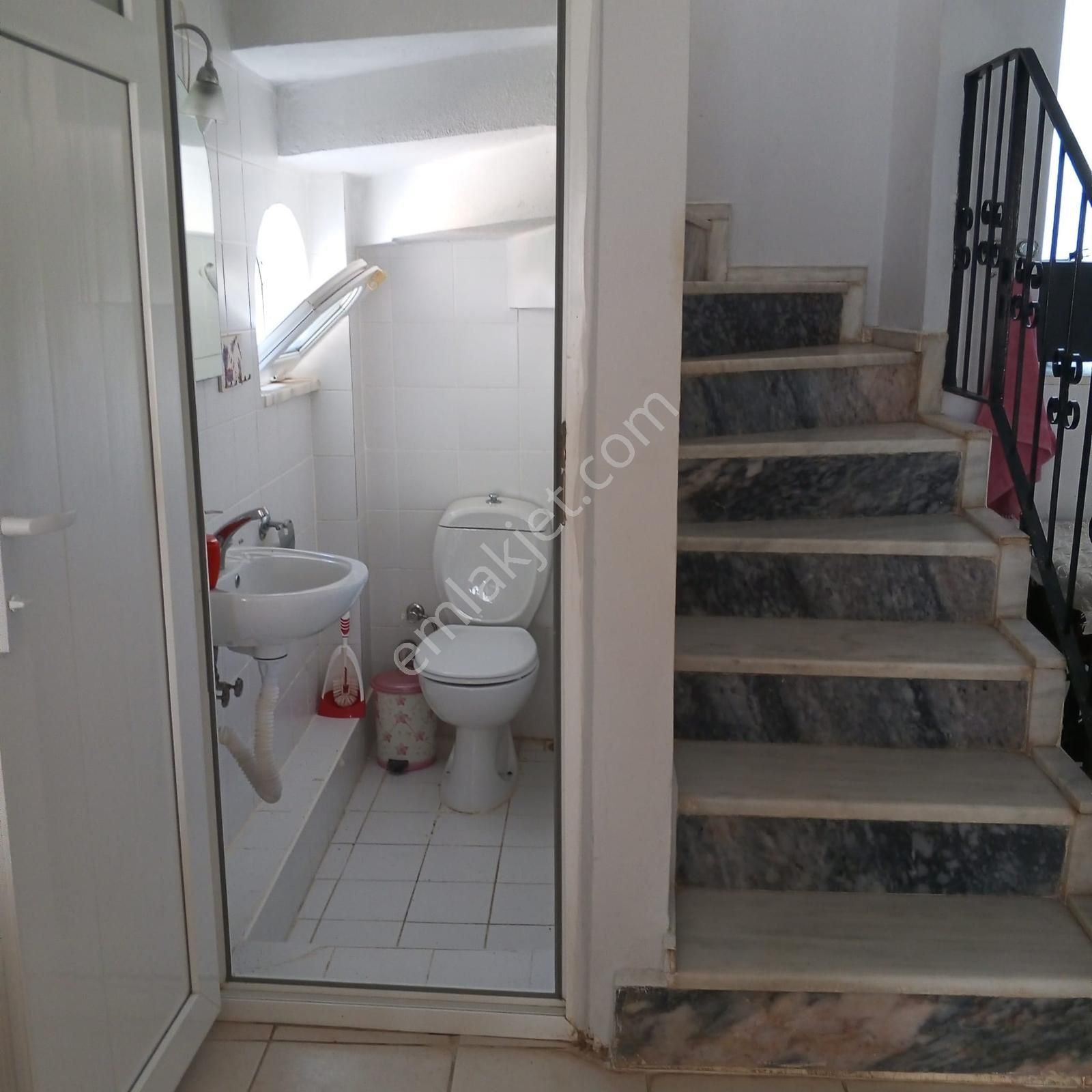 Stoptan Denize 200 Metre Mesafede Satılık Villa - Görsel 4