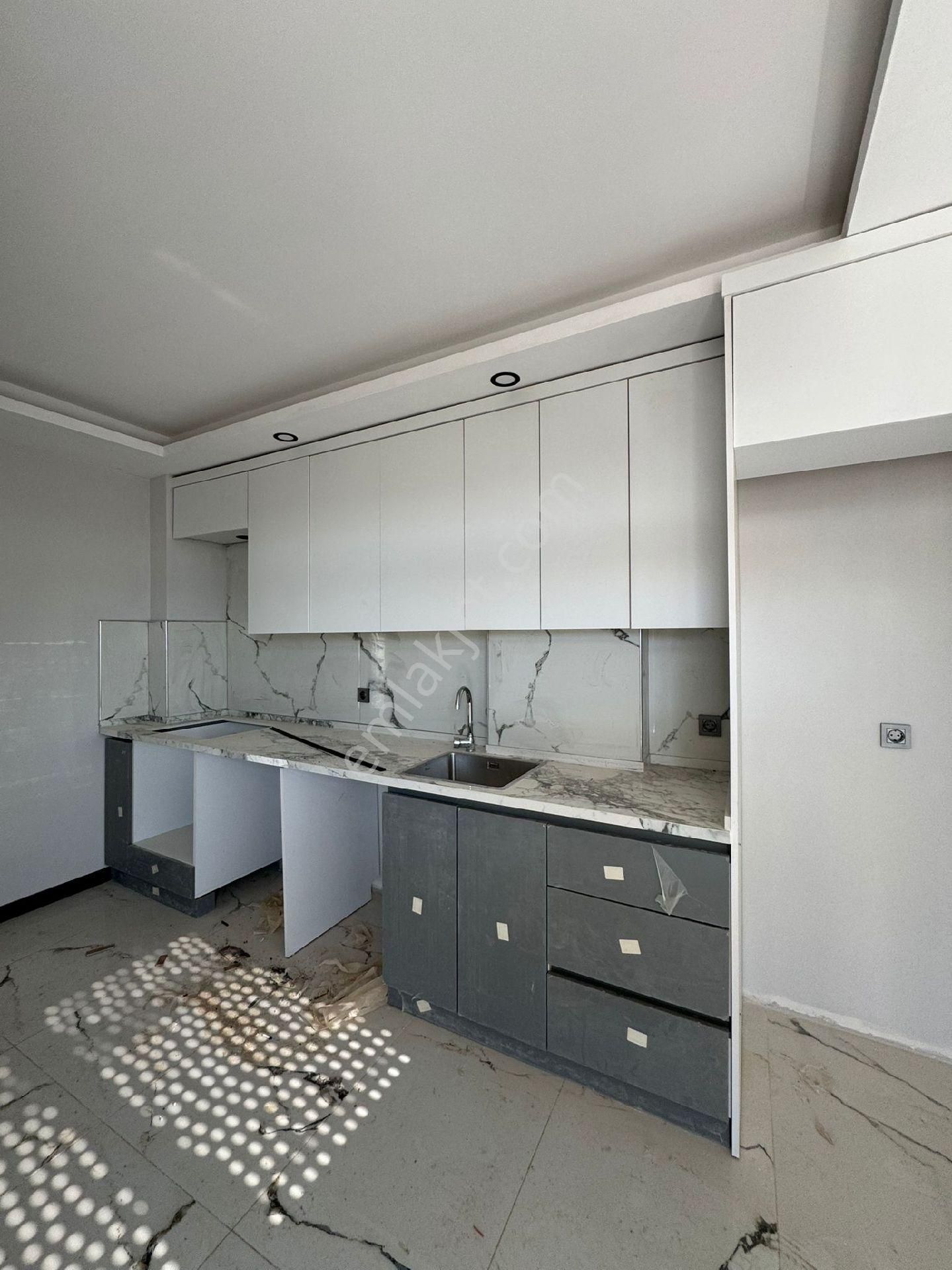 Ayanoglunda 100m Ayrı Mutfak Vc Guney Cephe - Görsel 2