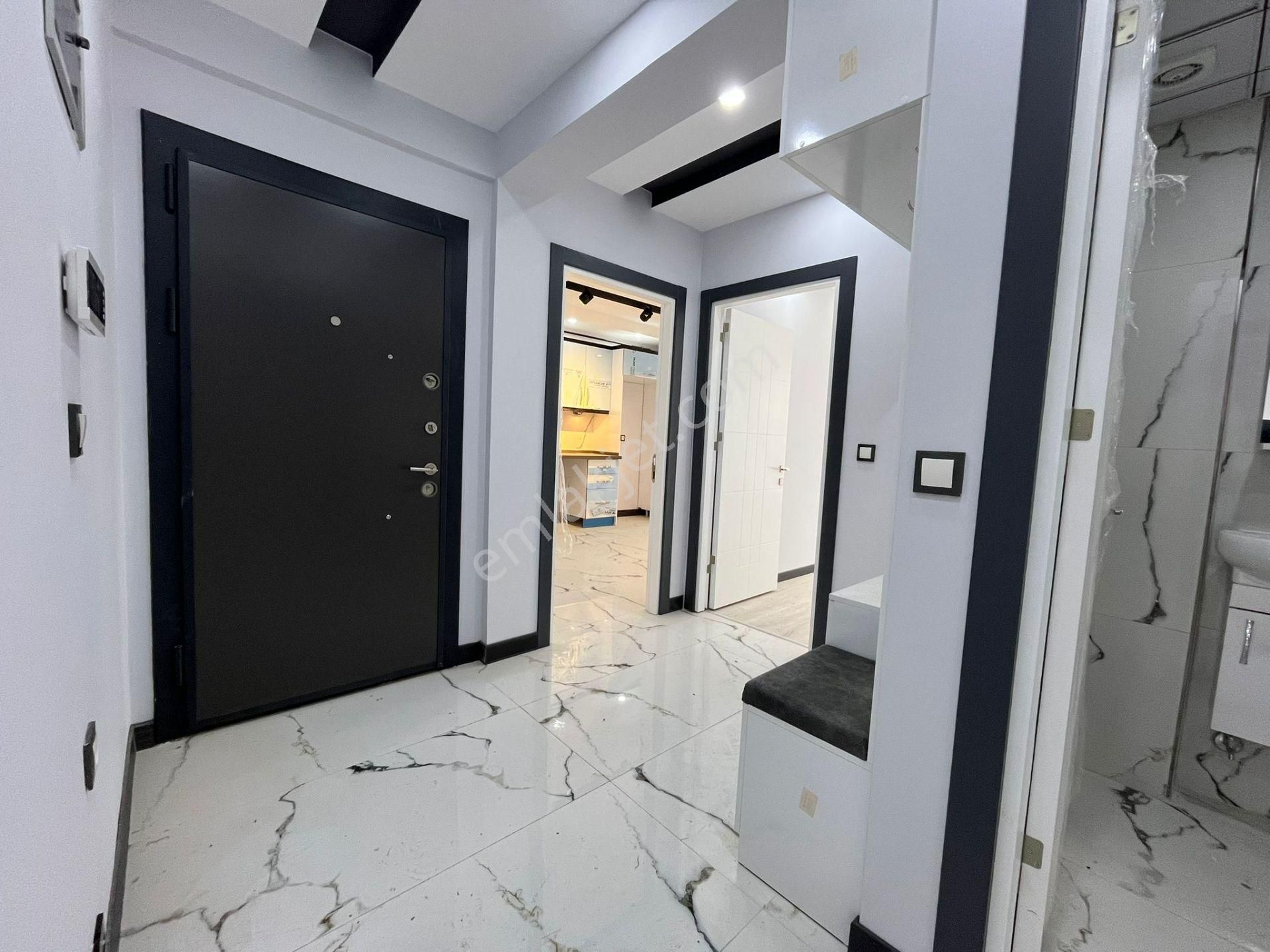 Tuncay Kartal'dan Çamlıca Mh Tombakzade Cd Yakını Özel Garajlı 3+1 - Görsel 16