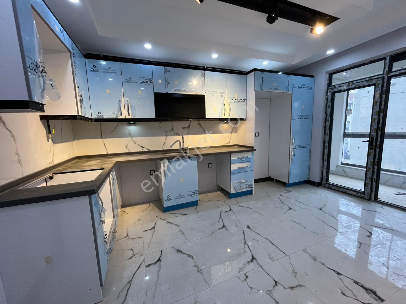 Tuncay Kartal'dan Çamlıca Mh Tombakzade Cd Yakını Özel Garajlı 3+1 - Görsel 6