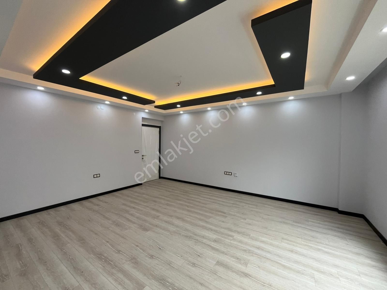 Tuncay Kartal'dan Çamlıca Mh Tombakzade Cd Yakını Özel Garajlı 3+1 - Görsel 3