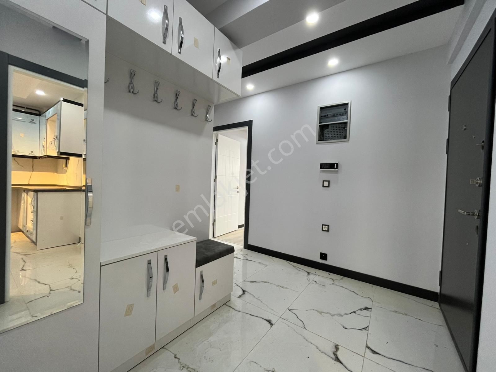 Tuncay Kartal'dan Çamlıca Mh Tombakzade Cd Yakını Özel Garajlı 3+1 - Görsel 15