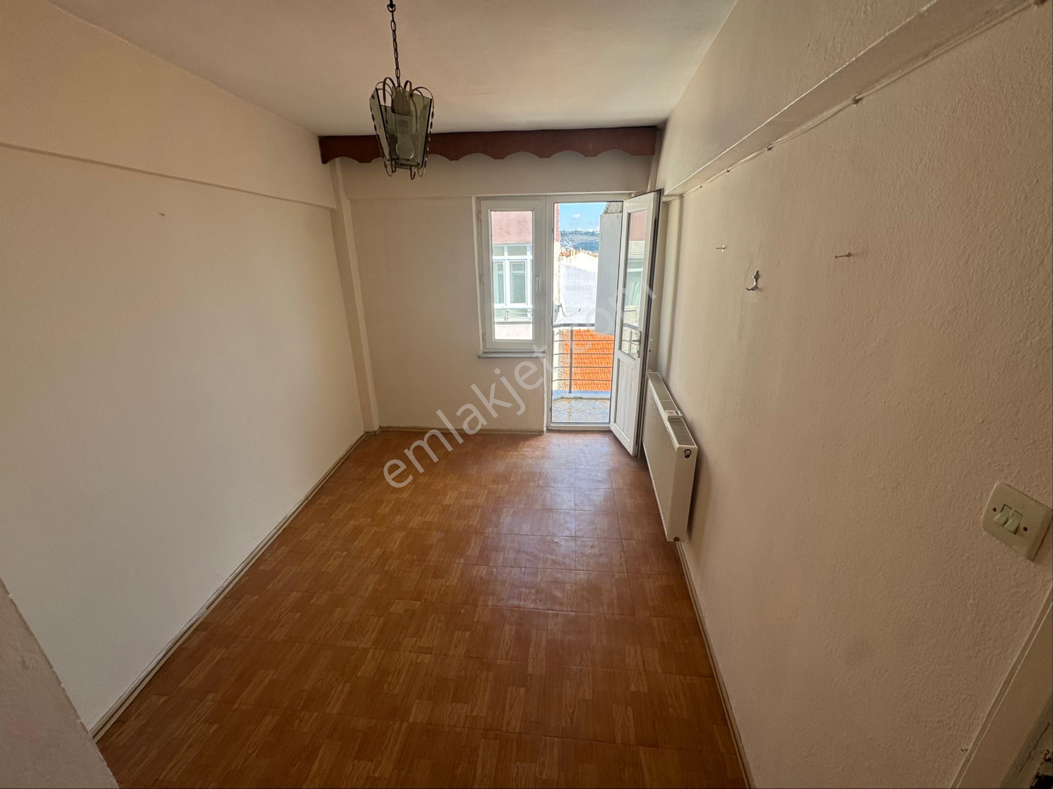 Ak Auto Gayrimenkul'dan Tekirdağ Süleymanpaşa Yavuz Mahallesi Satılık 2+1 Daire - Görsel 6