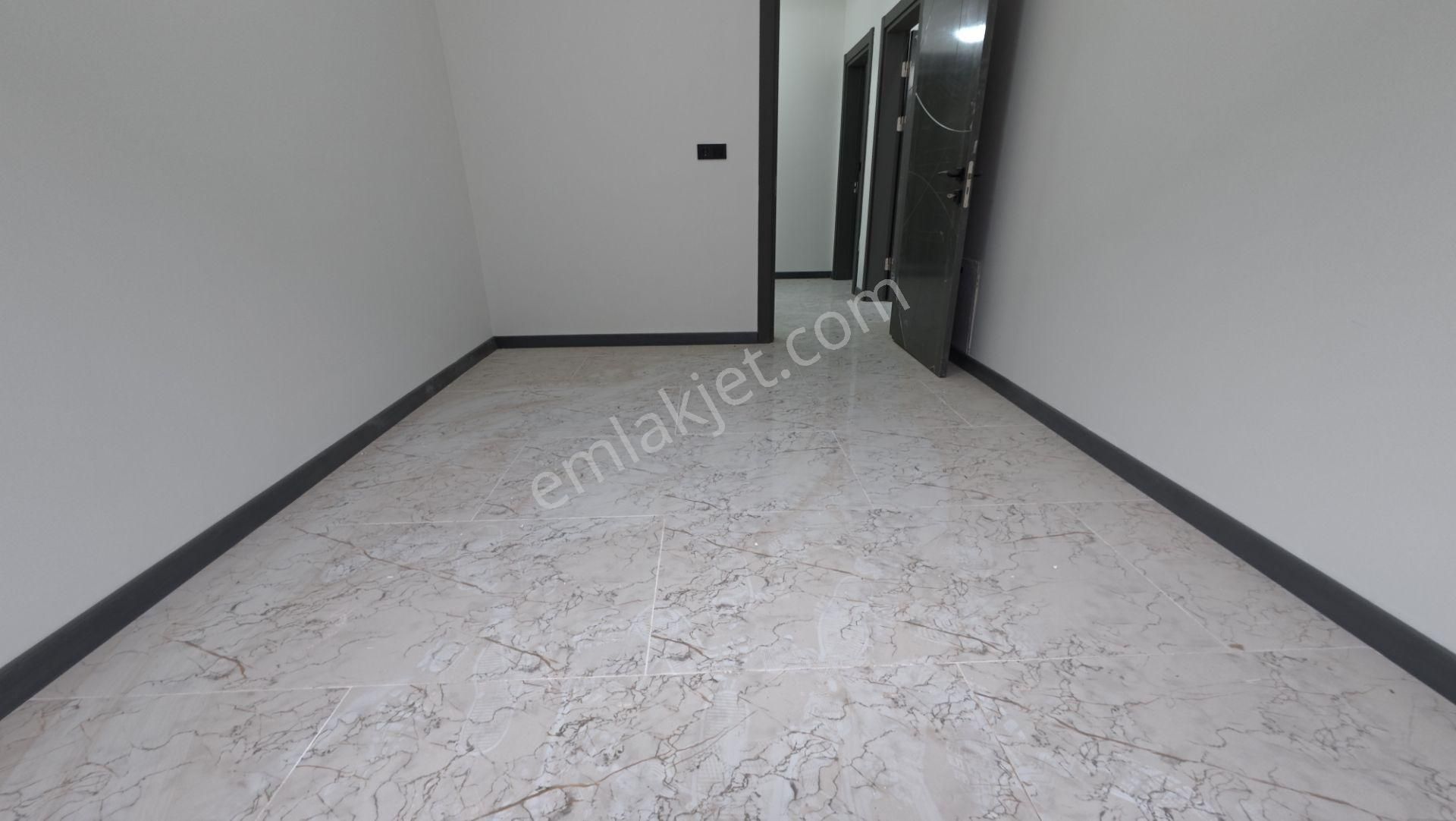 Sakarya Karasuda Merkezi Konumda Satılık 2+1 Yerden Isıtmalı Mutfak Ayrı Lüks Daire!!! - Görsel 25
