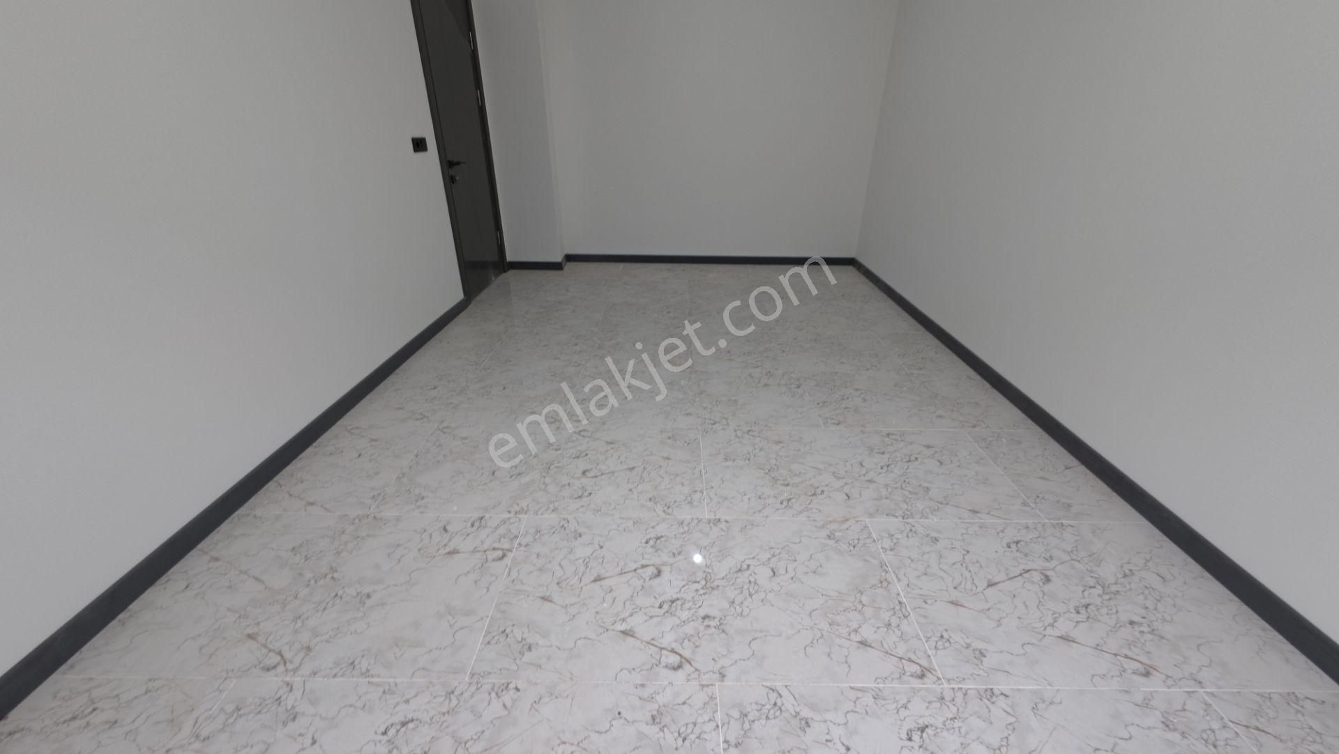 Sakarya Karasuda Merkezi Konumda Satılık 2+1 Yerden Isıtmalı Mutfak Ayrı Lüks Daire!!! - Görsel 28