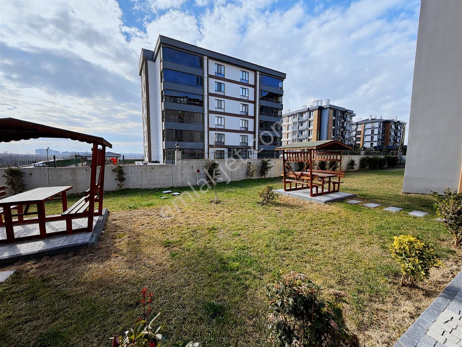 Çerkezköy'de Havuzlu Butik Site'de Kiracılı 1+1 Satılık Daire - Görsel 20