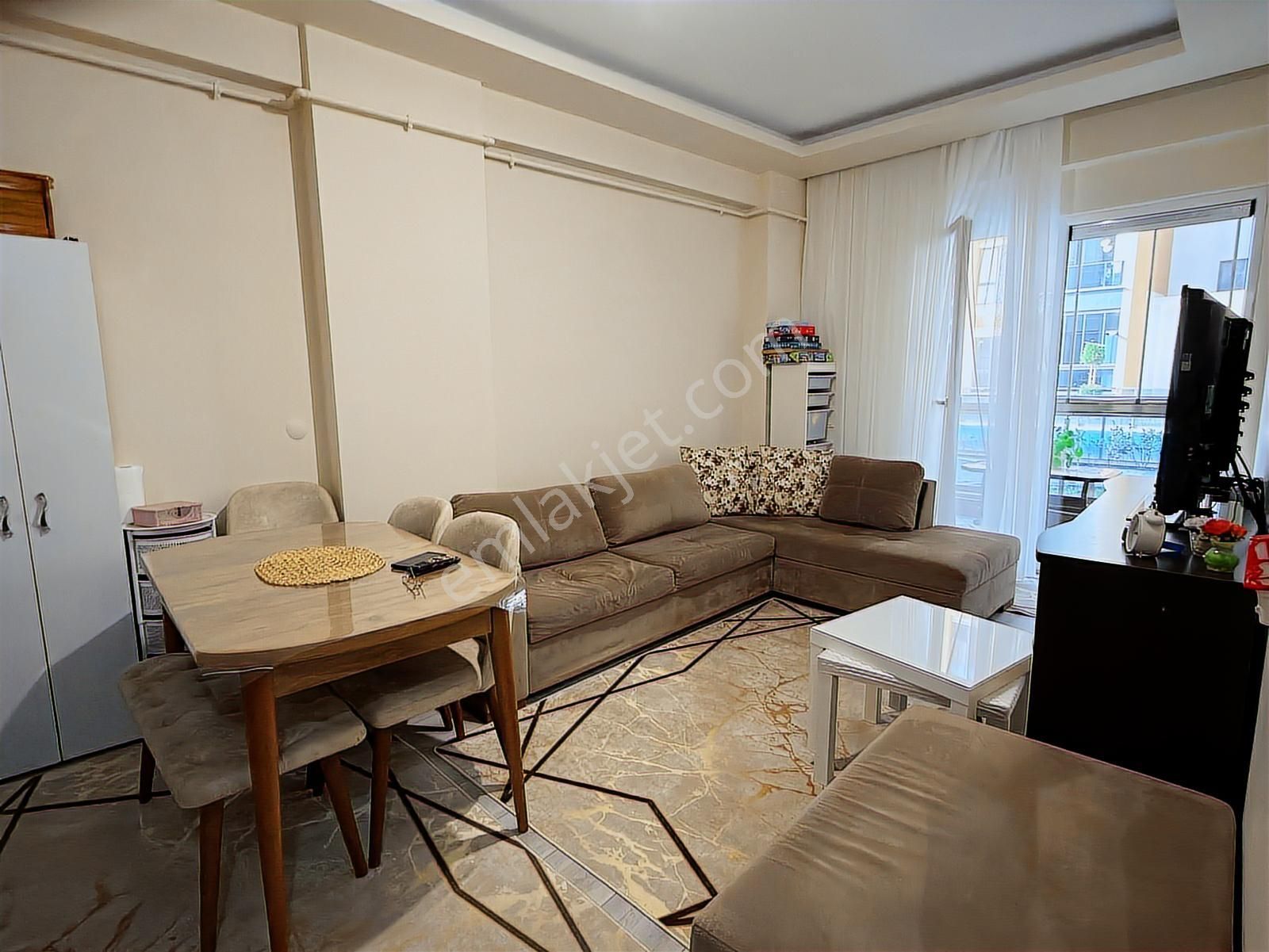 Çerkezköy'de Havuzlu Butik Site'de Kiracılı 1+1 Satılık Daire - Görsel 13